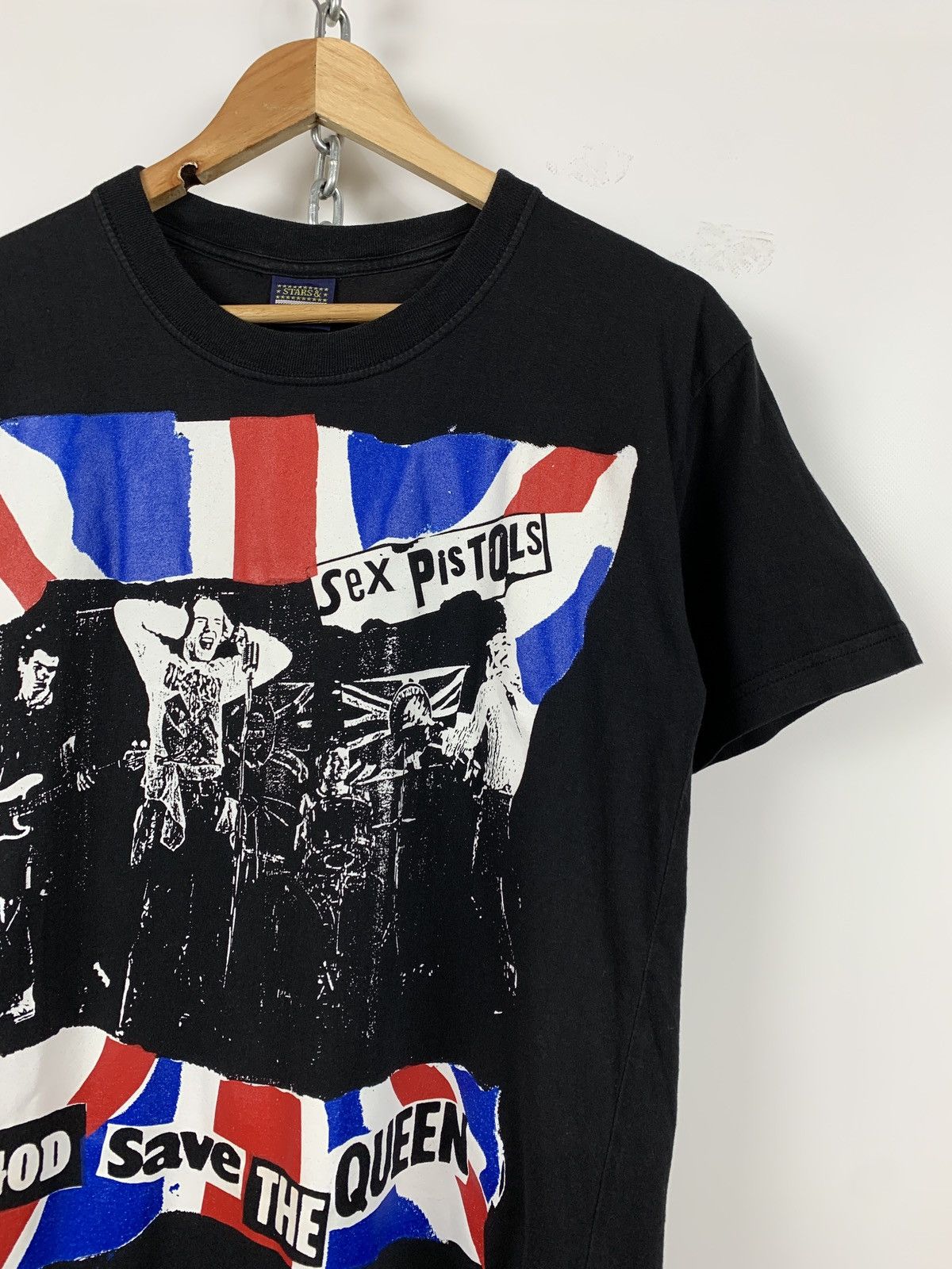 Band Tees Vintage Sex Pistols God Save The Queen Band T-Shirt Size US S / EU 44-46 / 1 - 3 Thumbnail