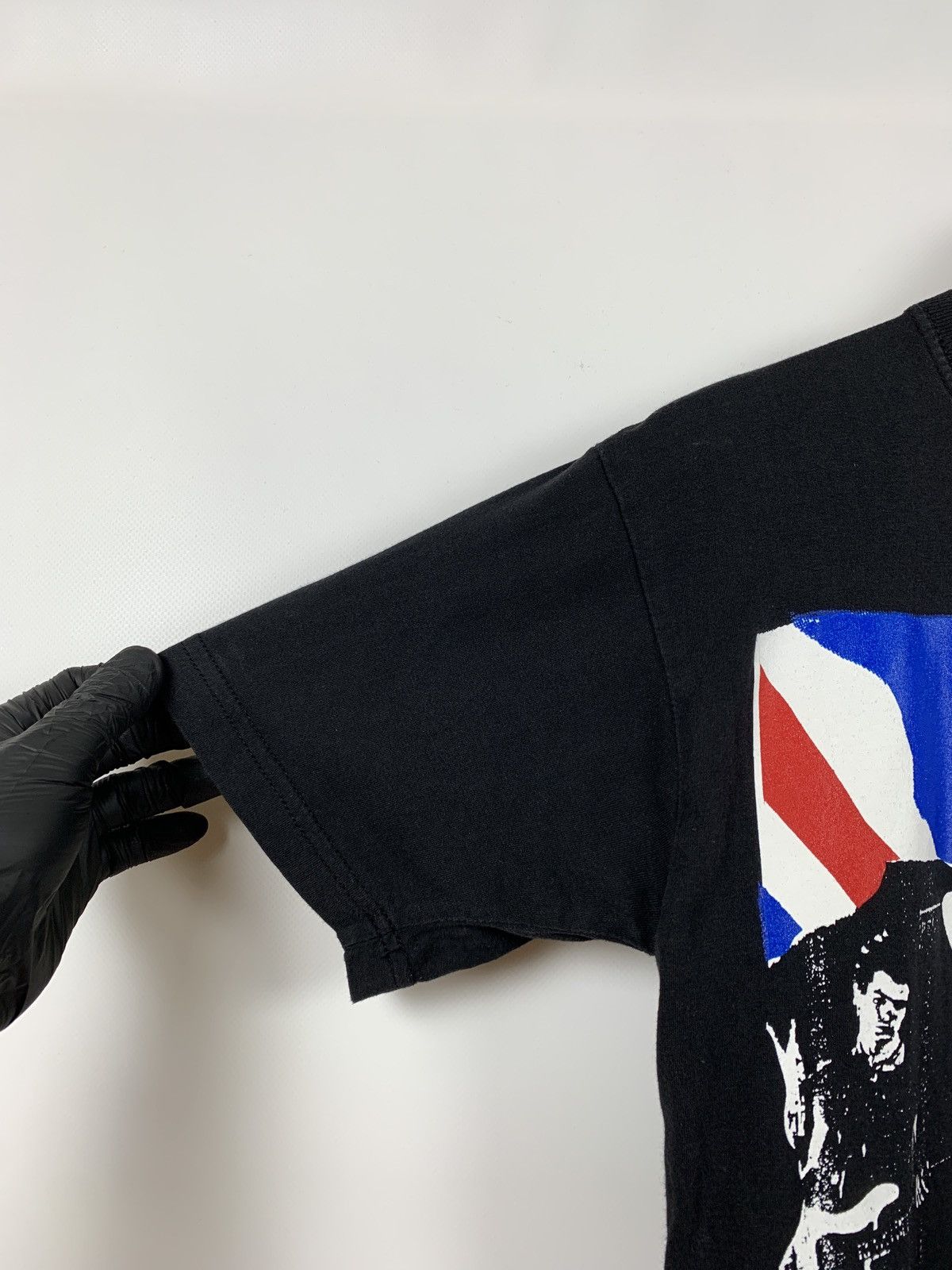 Band Tees Vintage Sex Pistols God Save The Queen Band T-Shirt Size US S / EU 44-46 / 1 - 10 Thumbnail