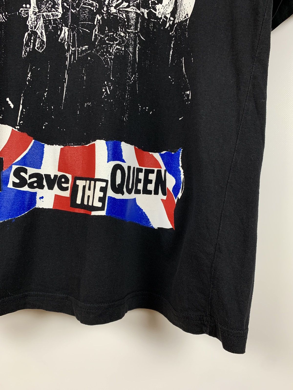 Band Tees Vintage Sex Pistols God Save The Queen Band T-Shirt Size US S / EU 44-46 / 1 - 7 Thumbnail