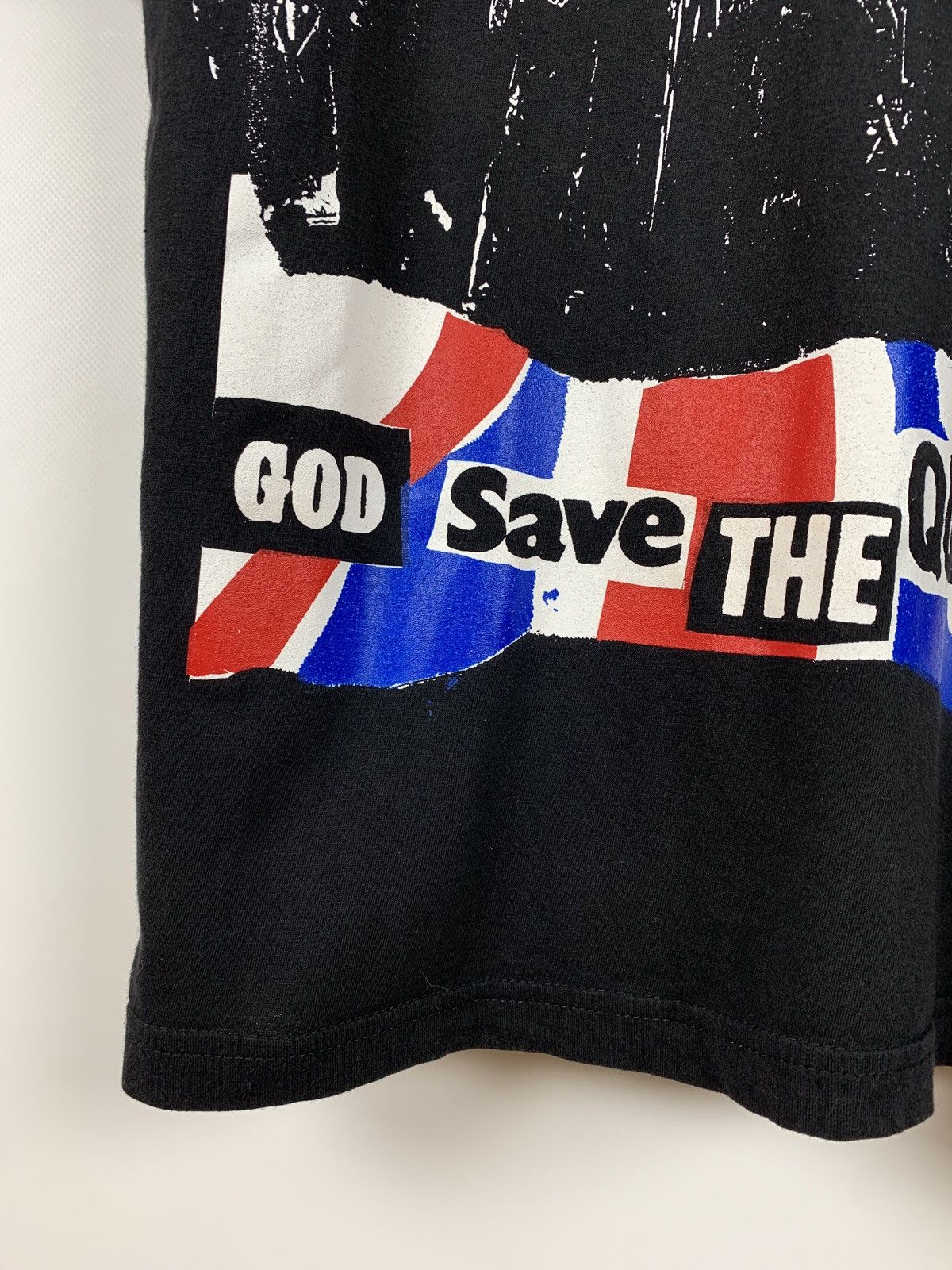 Band Tees Vintage Sex Pistols God Save The Queen Band T-Shirt Size US S / EU 44-46 / 1 - 6 Thumbnail