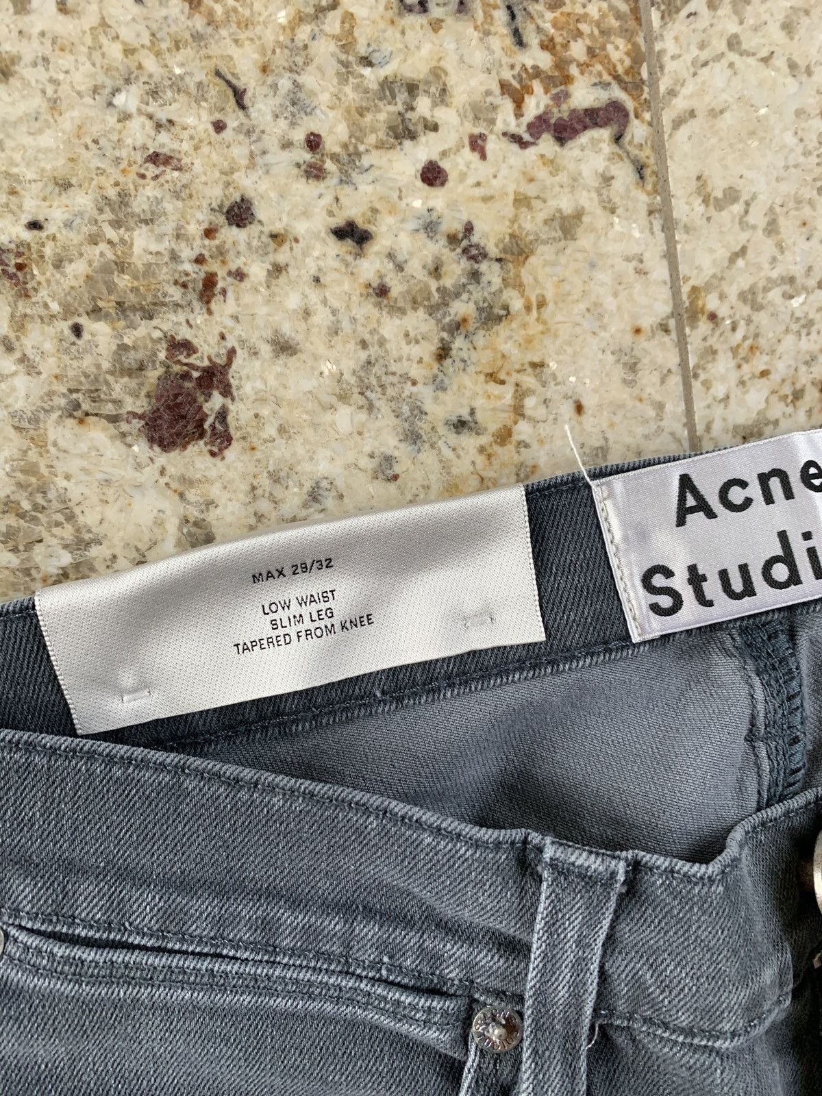 Acne Studios 29 x 32 Max Denim in Darko Grey Size US 30 / EU 46 - 9 Thumbnail