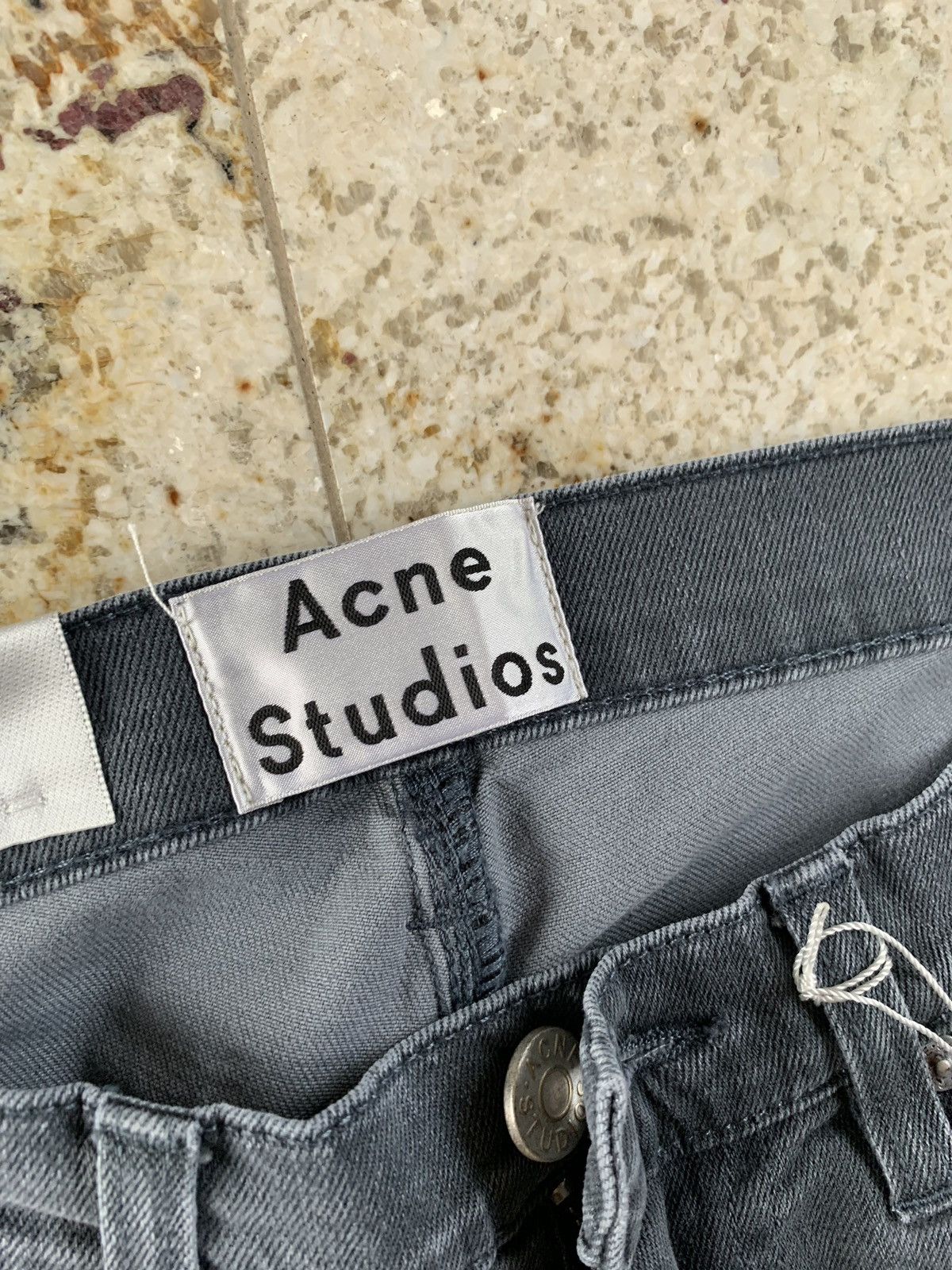 Acne Studios 29 x 32 Max Denim in Darko Grey Size US 30 / EU 46 - 7 Thumbnail