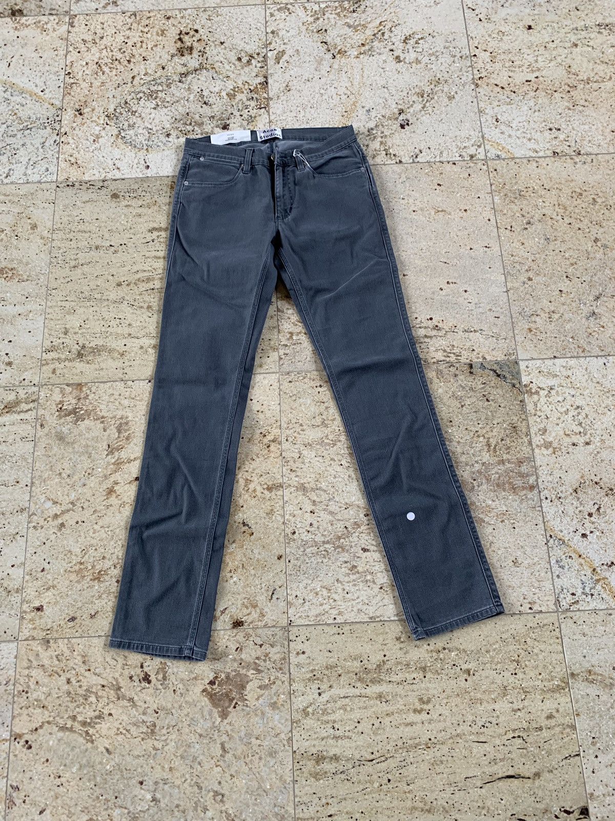 Acne Studios 29 x 32 Max Denim in Darko Grey Size US 30 / EU 46 - 1 Thumbnail