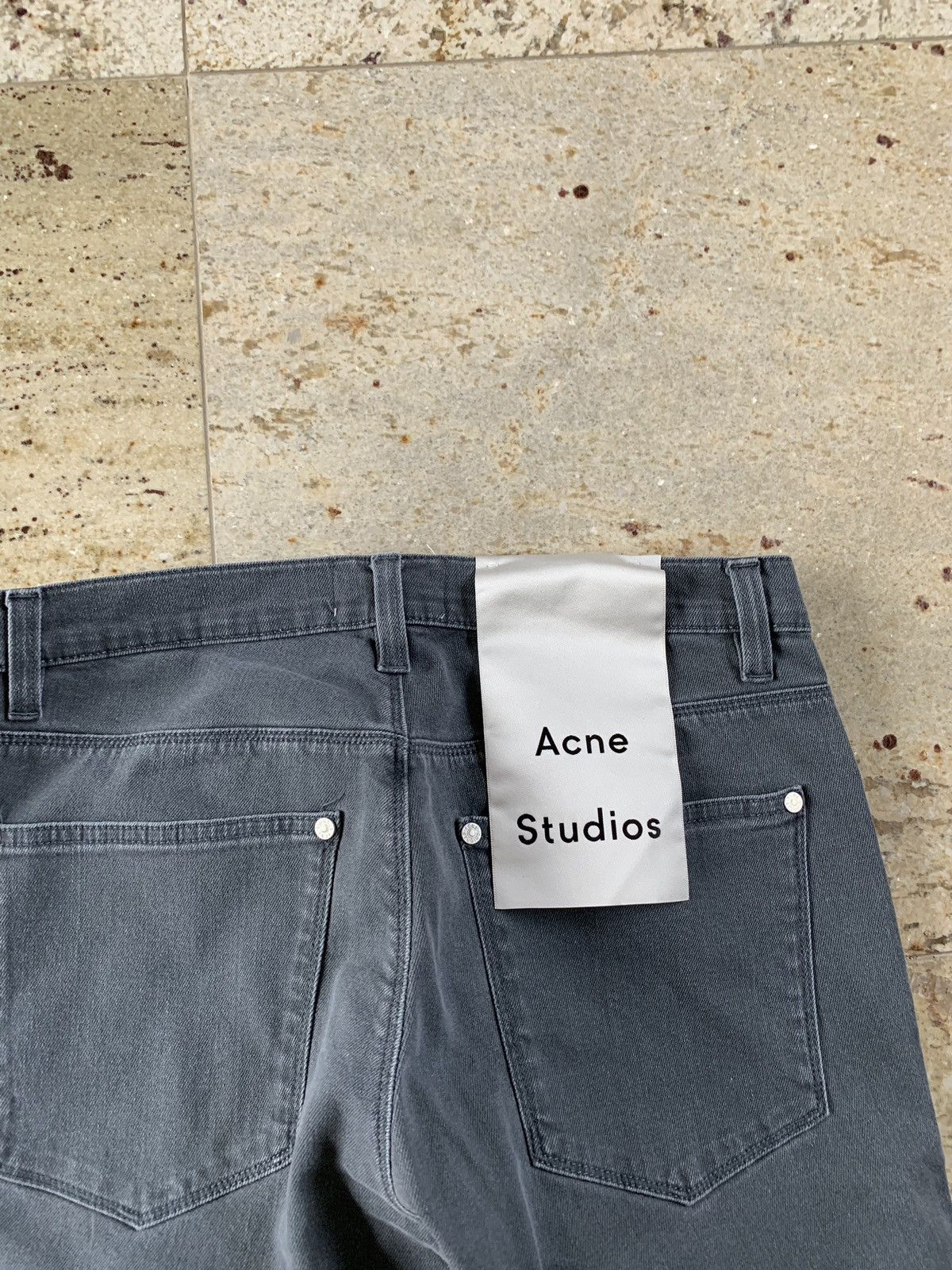 Acne Studios 29 x 32 Max Denim in Darko Grey Size US 30 / EU 46 - 11 Thumbnail