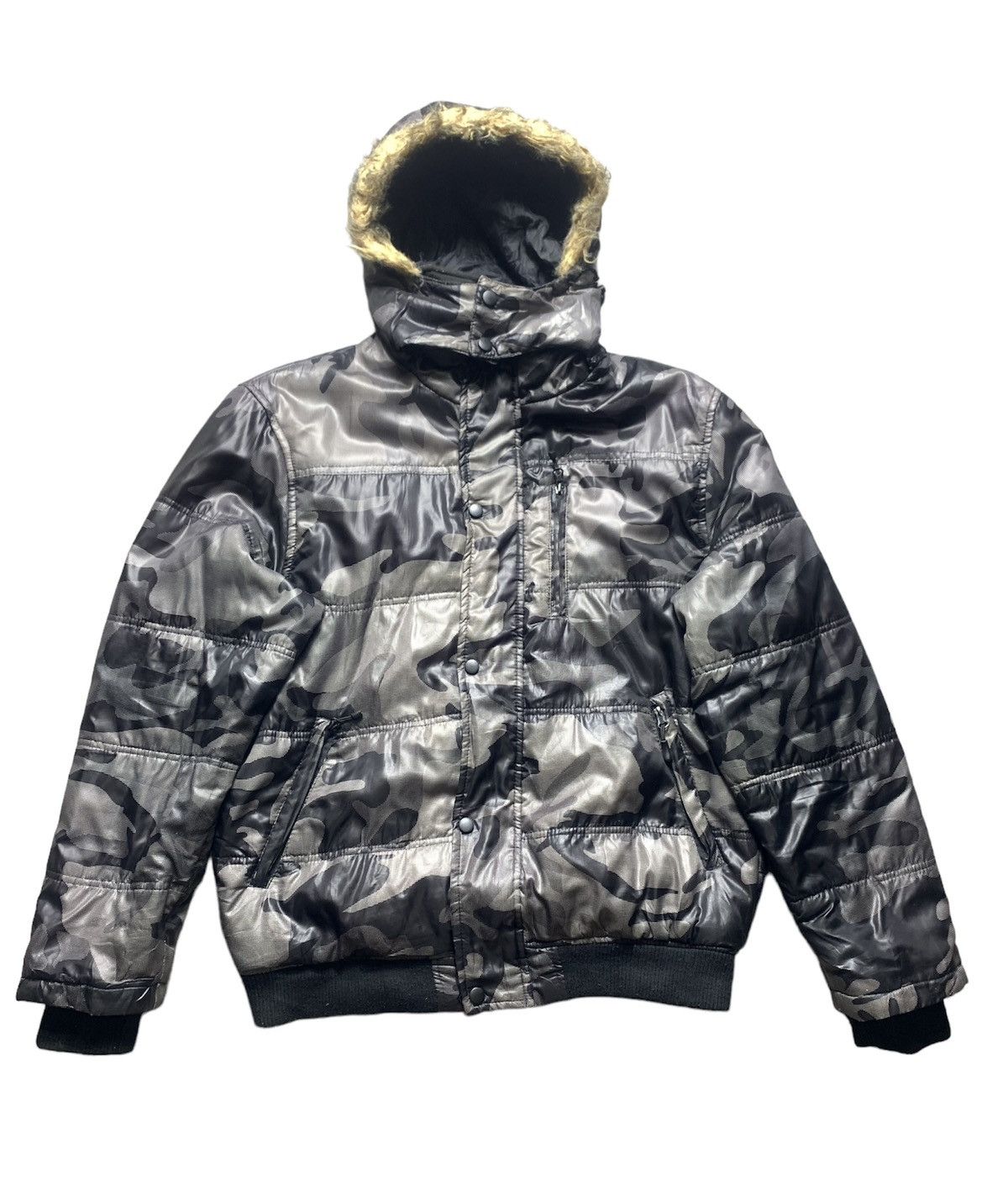 Japanese Brand Vintage Japanese Brand Gett Fishing Puffer Jacket Fur Hoodie Size US L / EU 52-54 / 3 - 1 Thumbnail