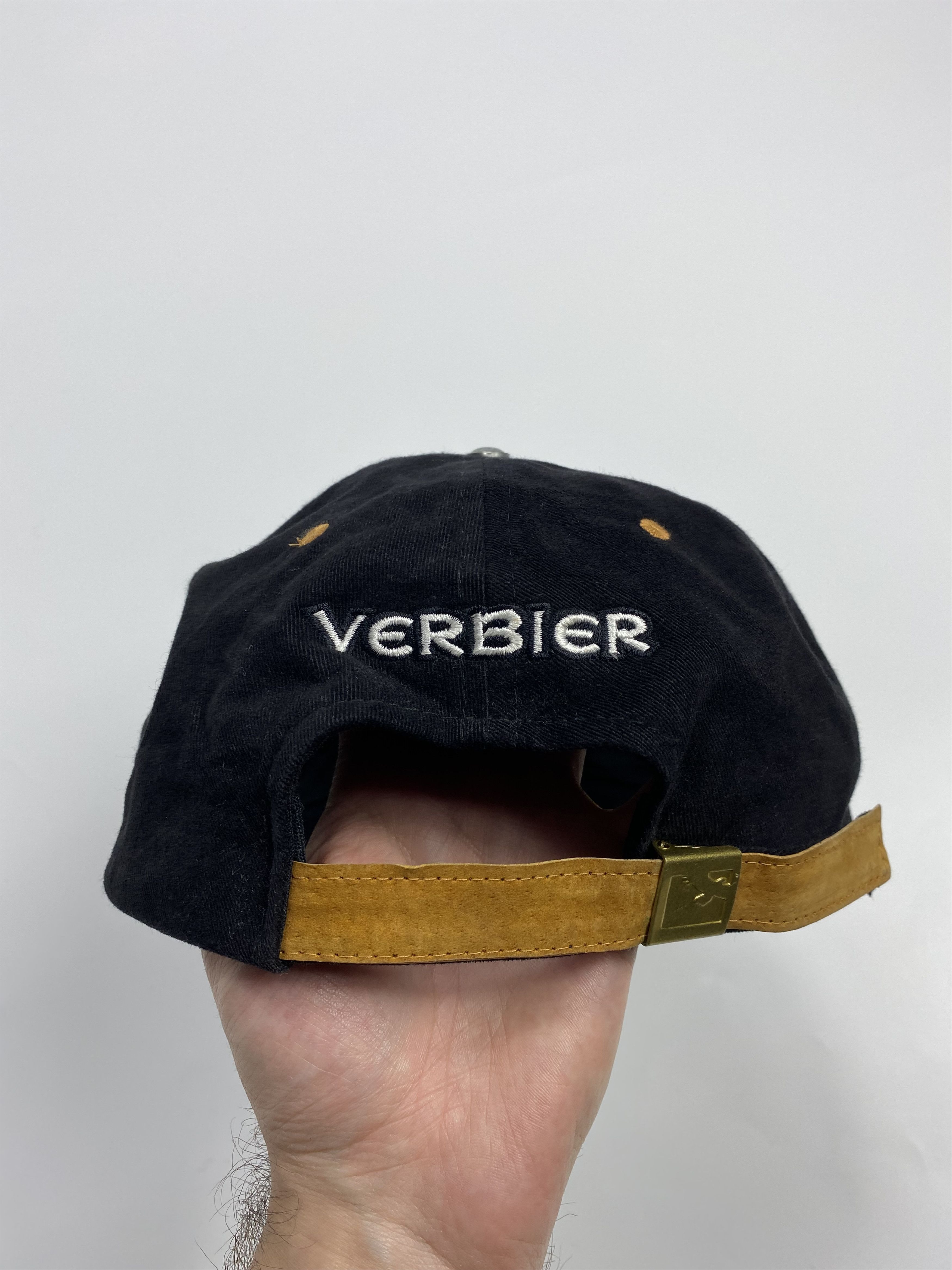 NHL × Vintage Verbier Switzerland 90s Vintage Hockey School Suede Brim Cap Size ONE SIZE - 4 Thumbnail