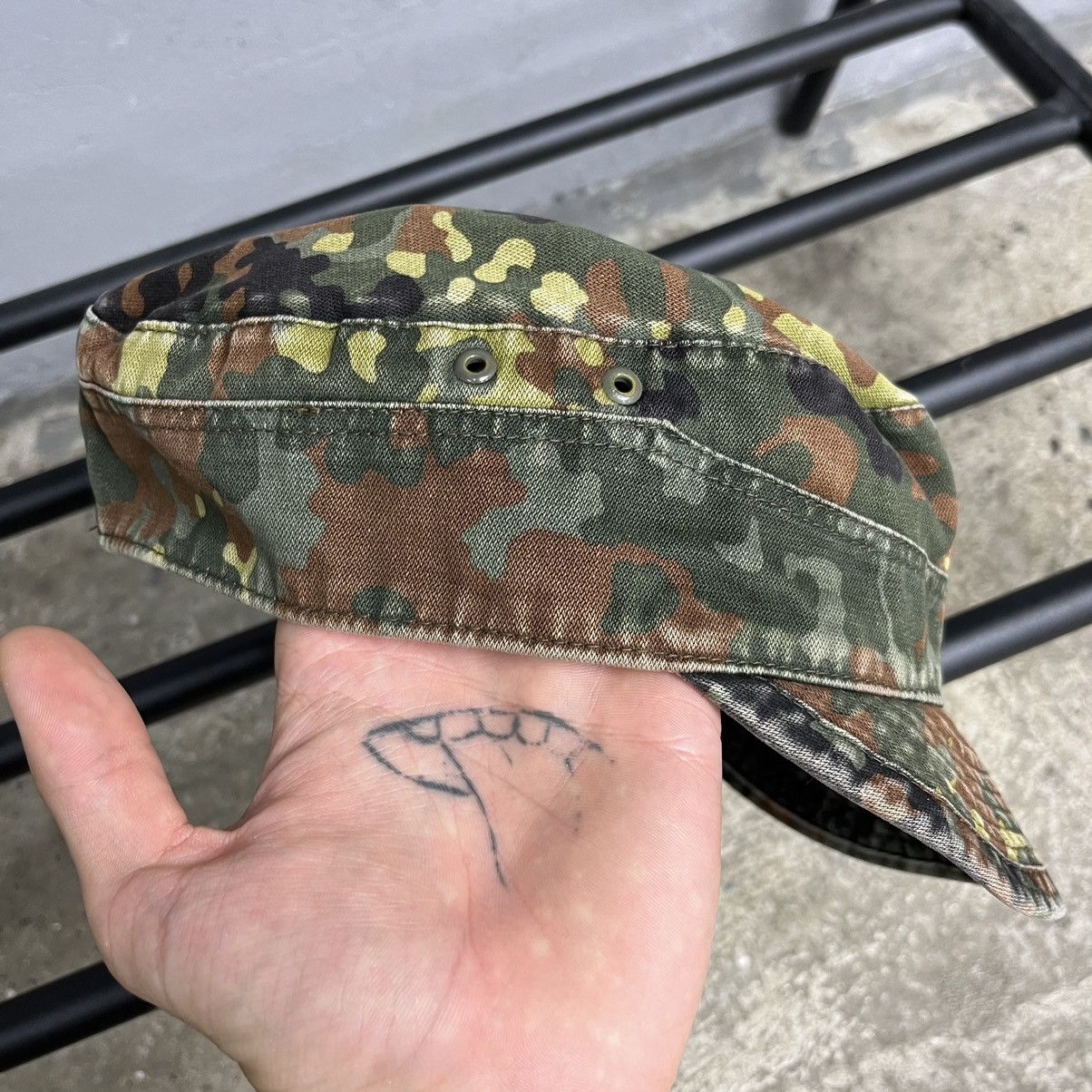Vintage 1980s ARCHIVE FLOWER CAMO VINTAGE MILITARY ARMY CAP - № 4224 Size ONE SIZE - 4 Thumbnail