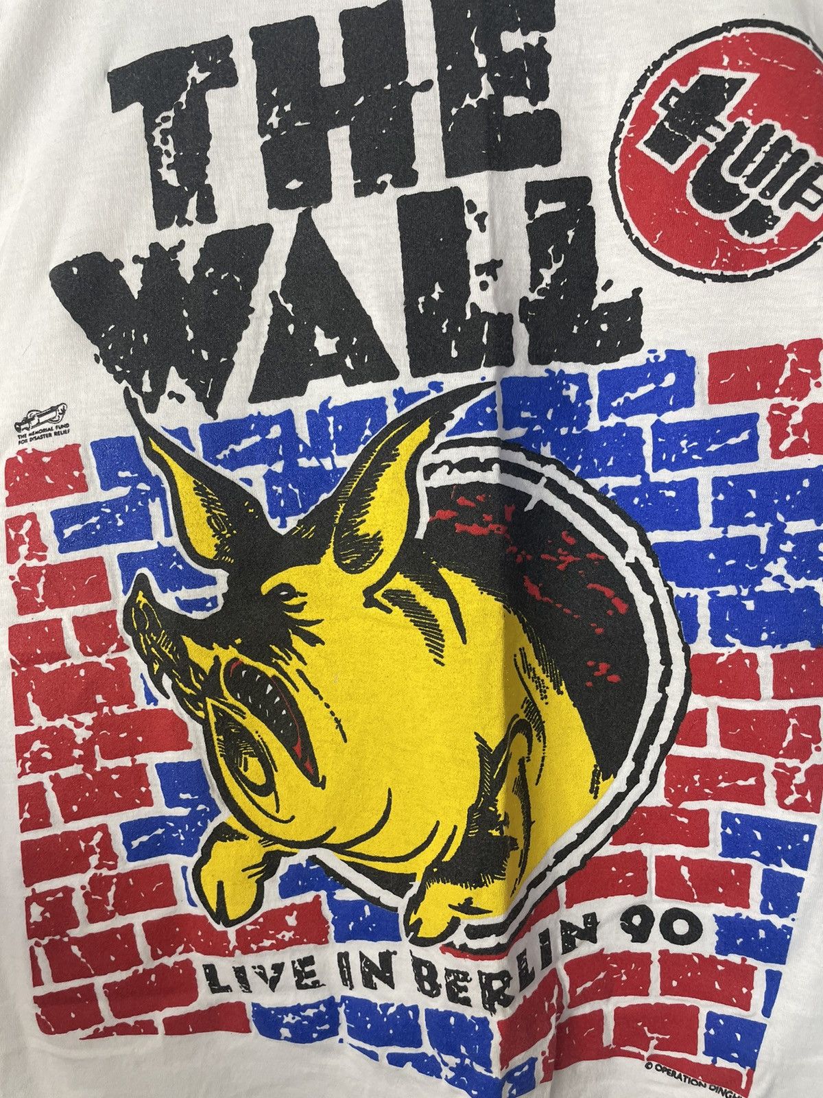 Band Tees Pink Floyd Vintage 90s Og 1990 The Wall Tour Berlin Pig Tee Size US L / EU 52-54 / 3 - 2 Thumbnail
