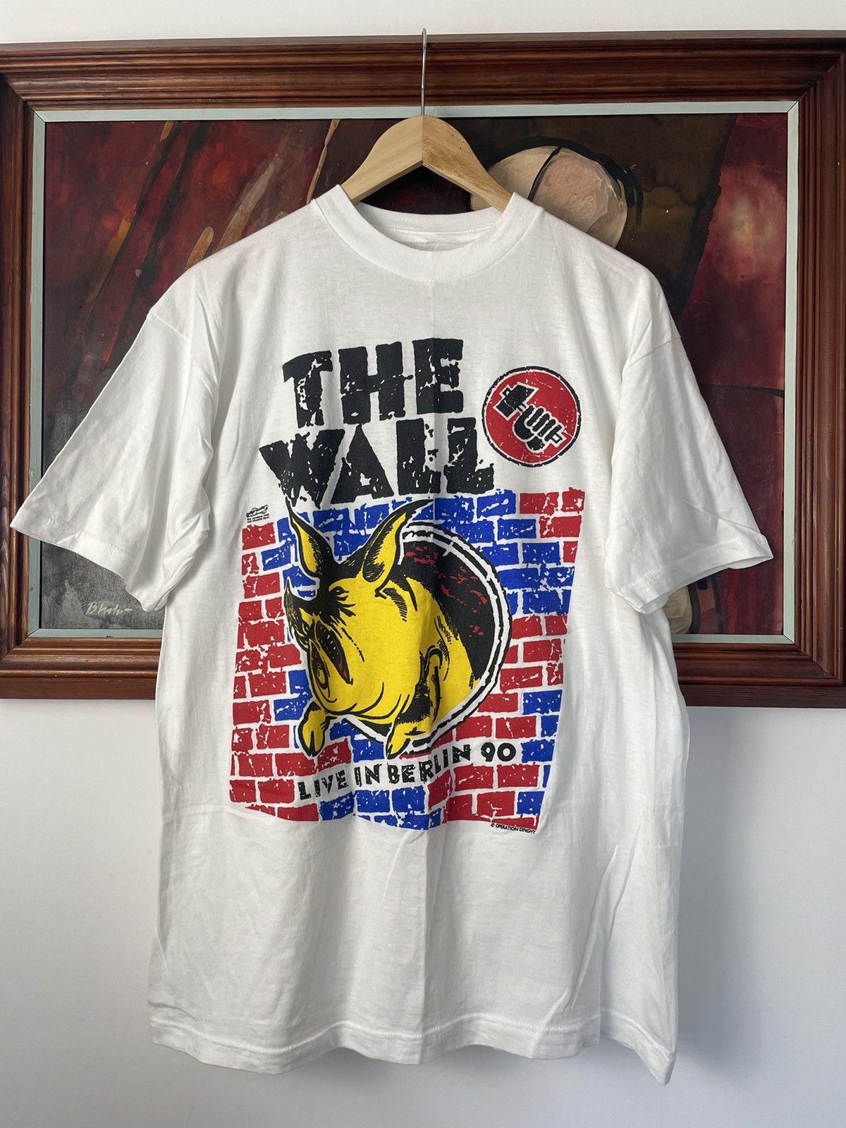 Band Tees Pink Floyd Vintage 90s Og 1990 The Wall Tour Berlin Pig Tee Size US L / EU 52-54 / 3 - 1 Thumbnail