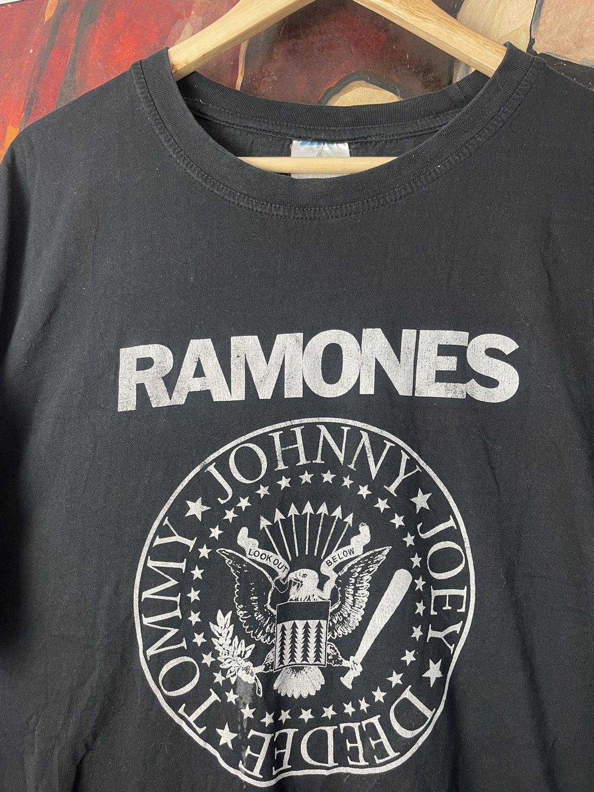 Band Tees Vintage Y2k Ramones Band Rock Tee Washed Hey Ho Lets Go Size US XL / EU 56 / 4 - 2 Thumbnail