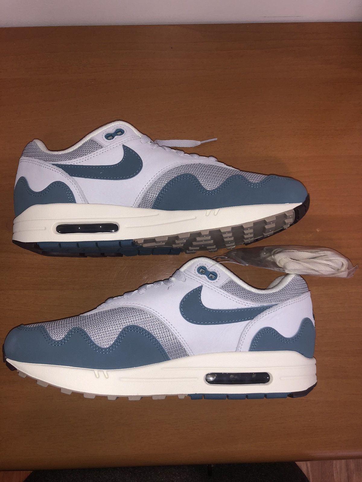 Nike × Patta Nike Air Max 1 Patta Waves Noise Aqua (with bracelet) Size US 9 / EU 42 - 8 Thumbnail