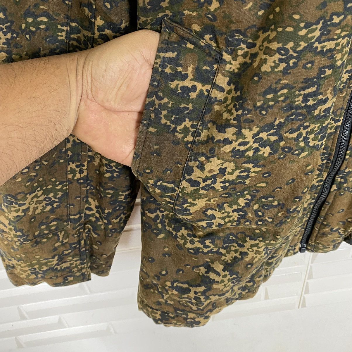 A.P.C. 💥RARE!! A.P.C CAMO CHIP MILITARY STYLE WAX JACKET Size US M / EU 48-50 / 2 - 8 Thumbnail