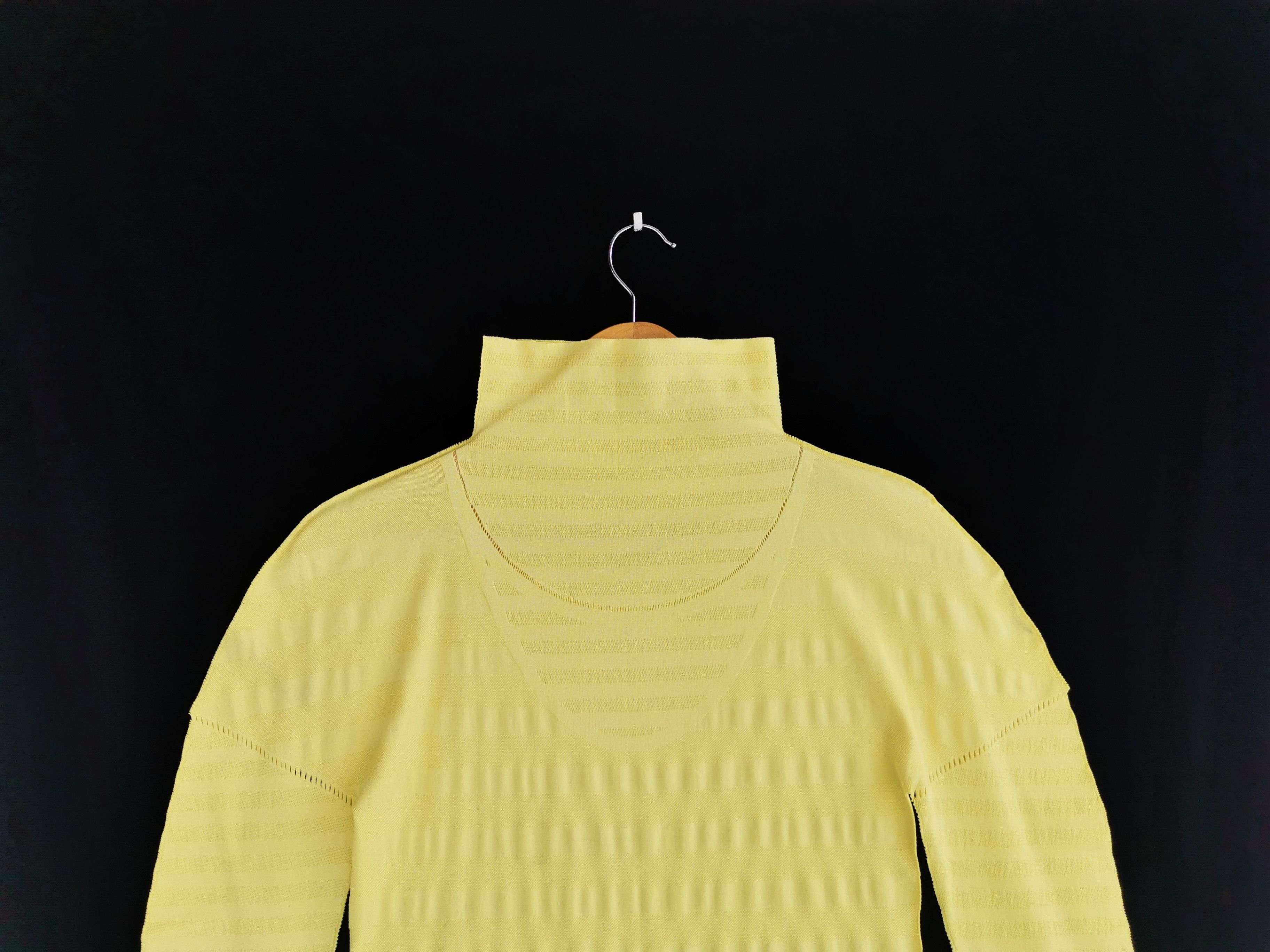 Issey Miyake Pleats Please A-Pac Inside by Issey Miyake Yellow Size US S / EU 44-46 / 1 - 3 Thumbnail