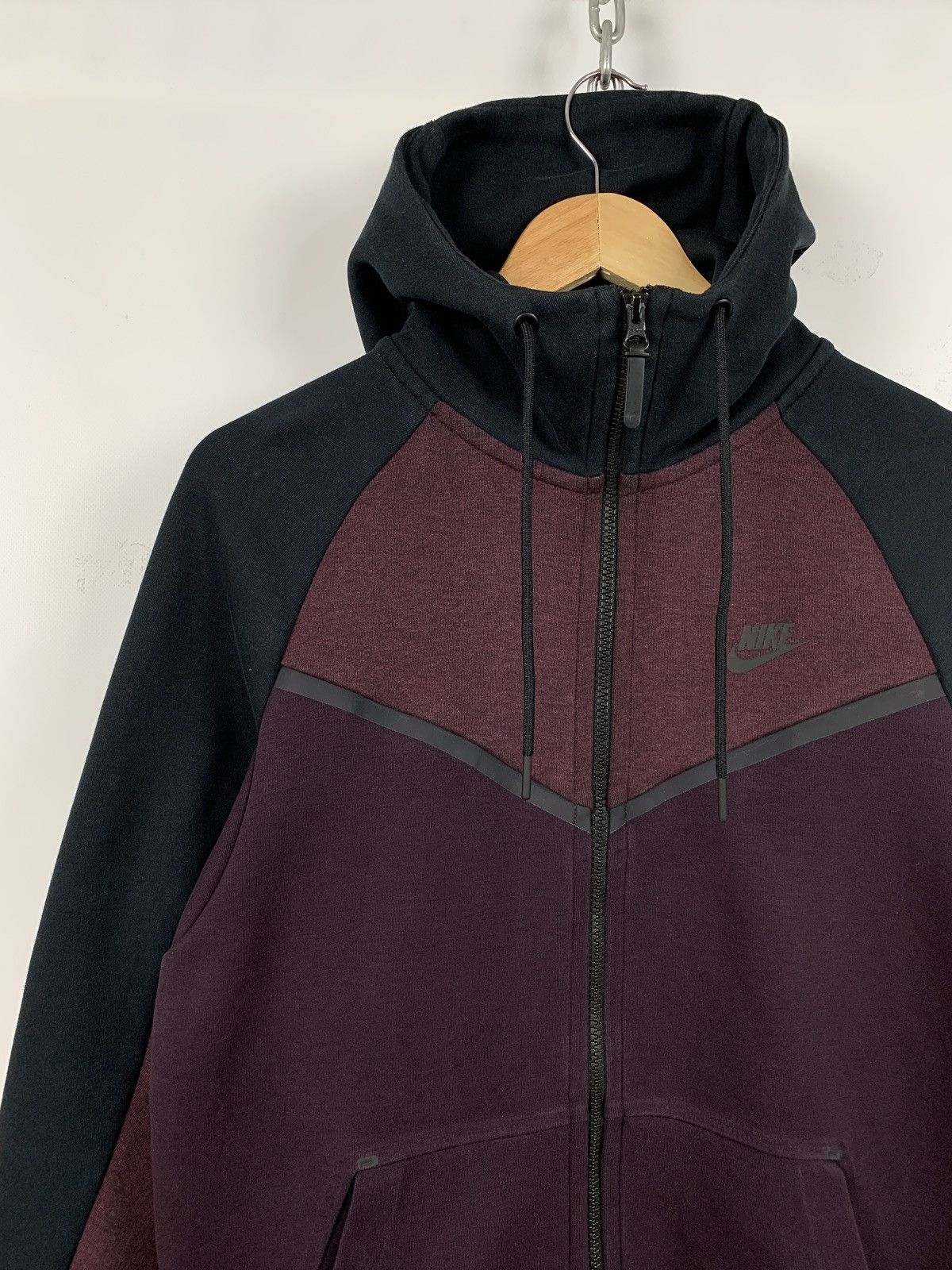 Nike Nike Tech Fleece Black/Burgundy Zip Up Hoodie Size US S / EU 44-46 / 1 - 5 Thumbnail