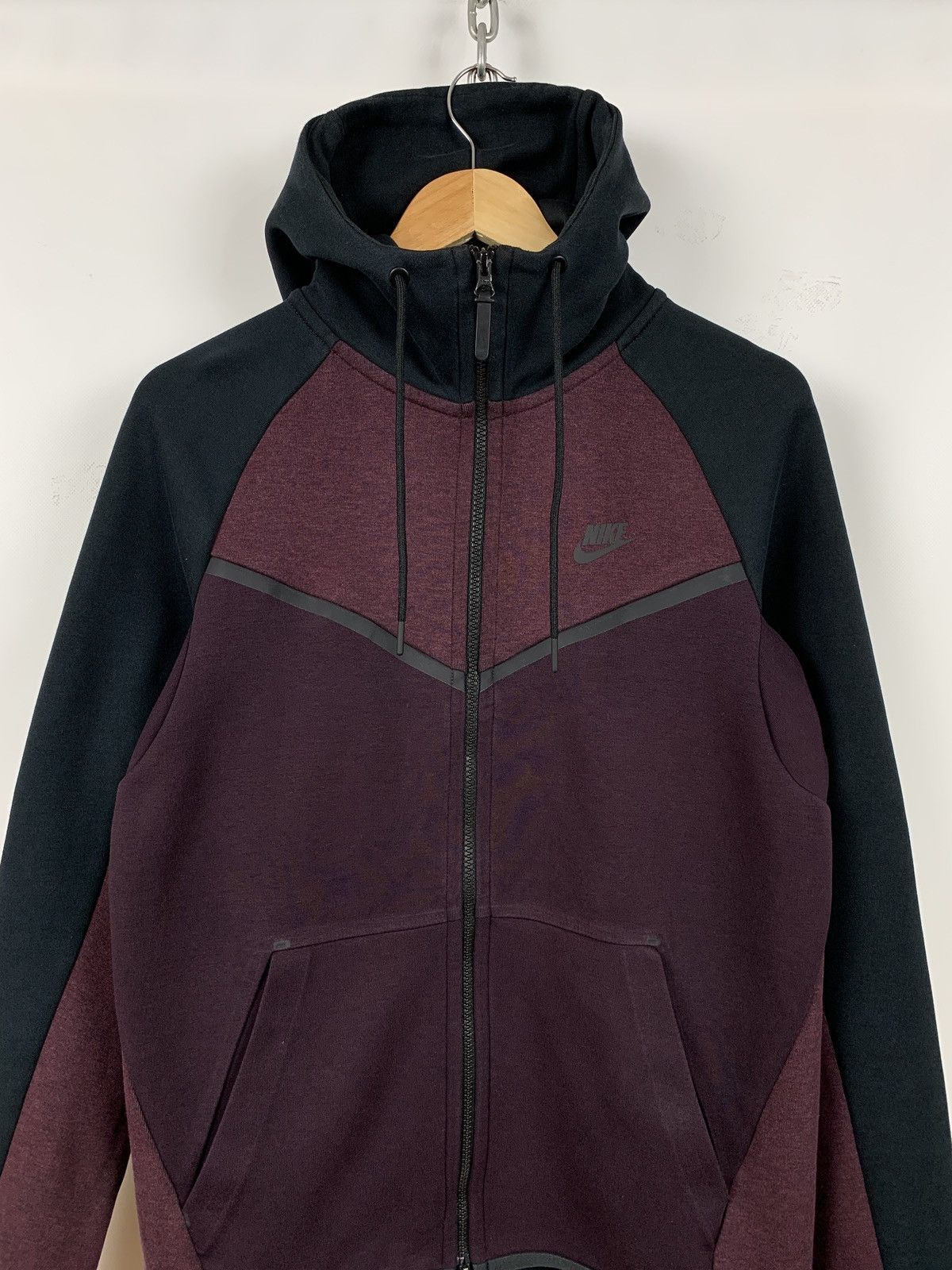 Nike Nike Tech Fleece Black/Burgundy Zip Up Hoodie Size US S / EU 44-46 / 1 - 3 Thumbnail