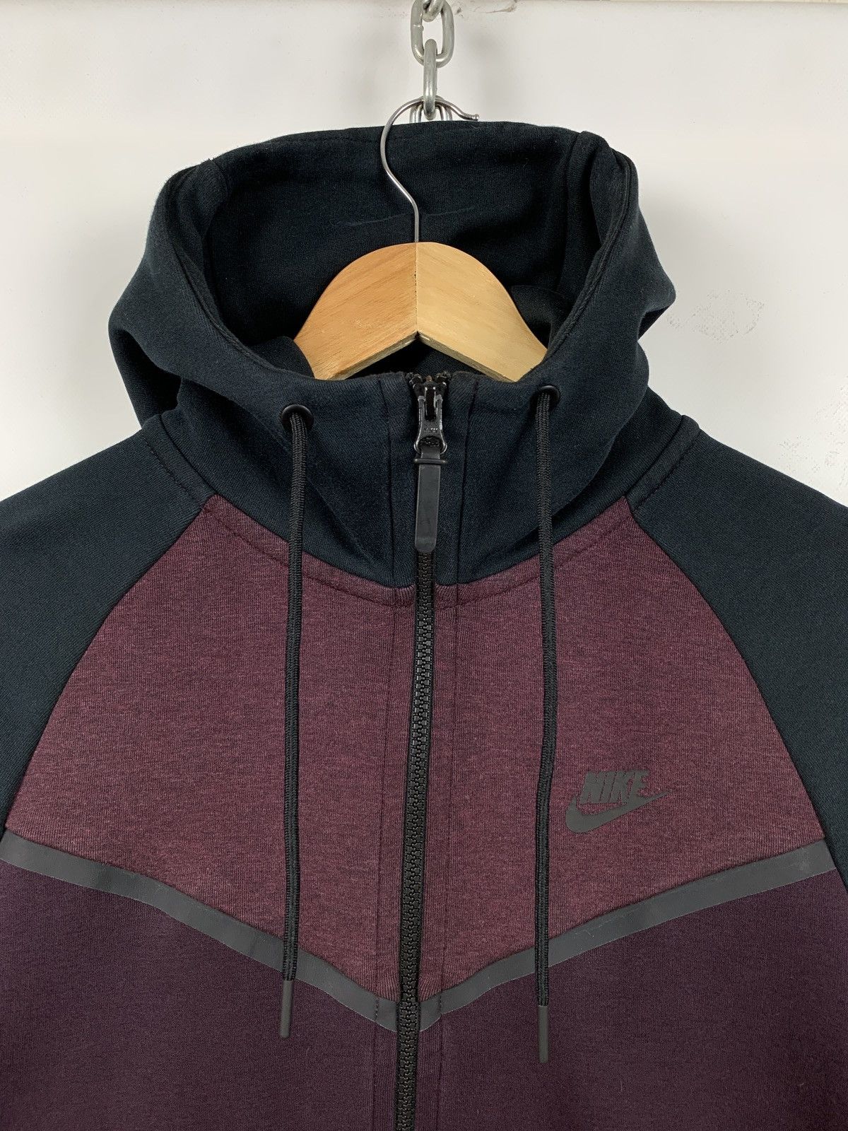 Nike Nike Tech Fleece Black/Burgundy Zip Up Hoodie Size US S / EU 44-46 / 1 - 6 Thumbnail
