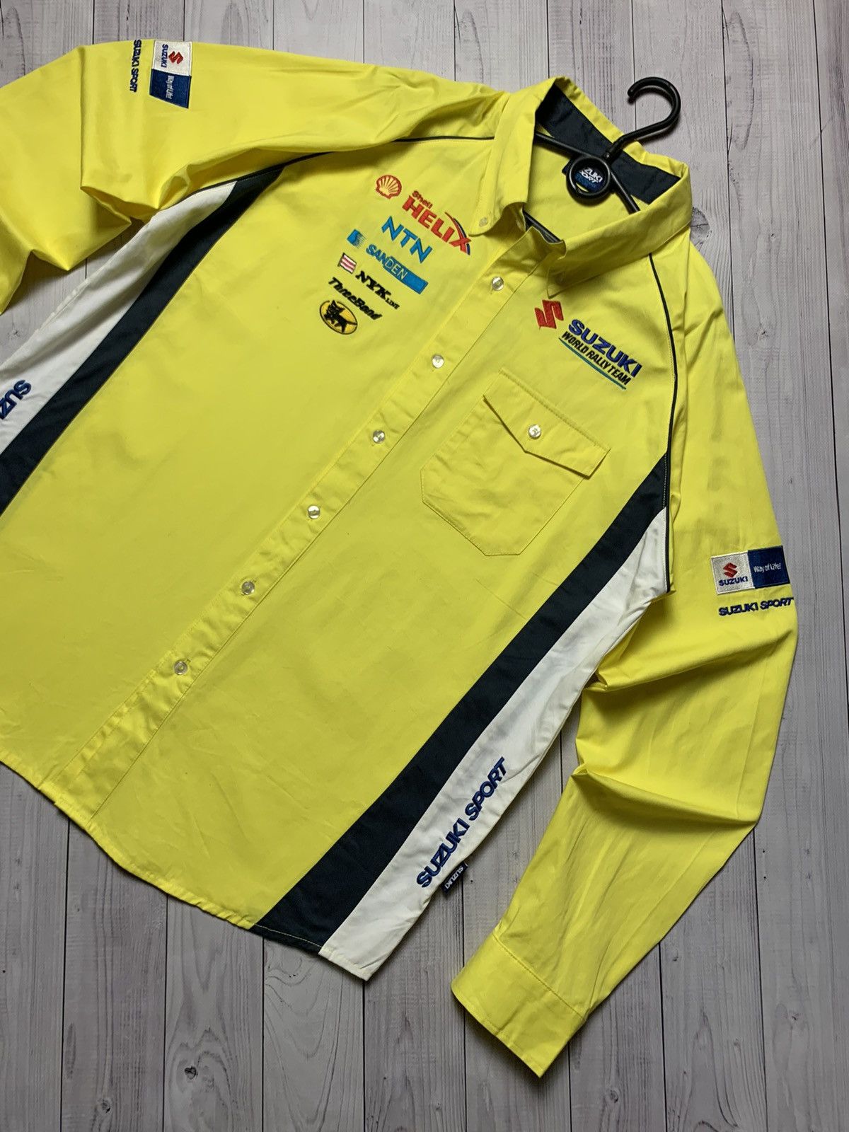 Vintage Vintage racing shirt Suzuki World rally Sport size Xl rare Size US XL / EU 56 / 4 - 2 Thumbnail
