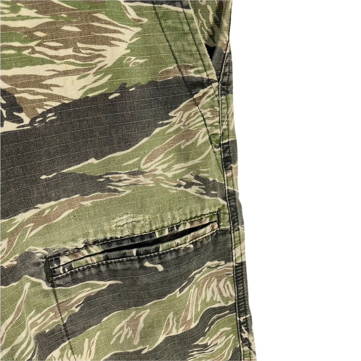 Stussy 🌟STUSSY Tiger Striped Short Pants Size US 32 / EU 48 - 3 Thumbnail