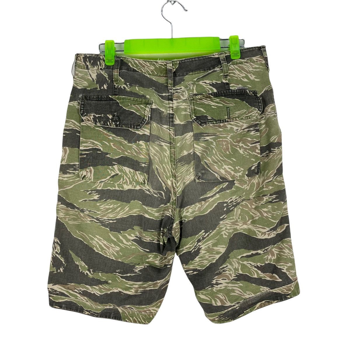Stussy 🌟STUSSY Tiger Striped Short Pants Size US 32 / EU 48 - 8 Thumbnail