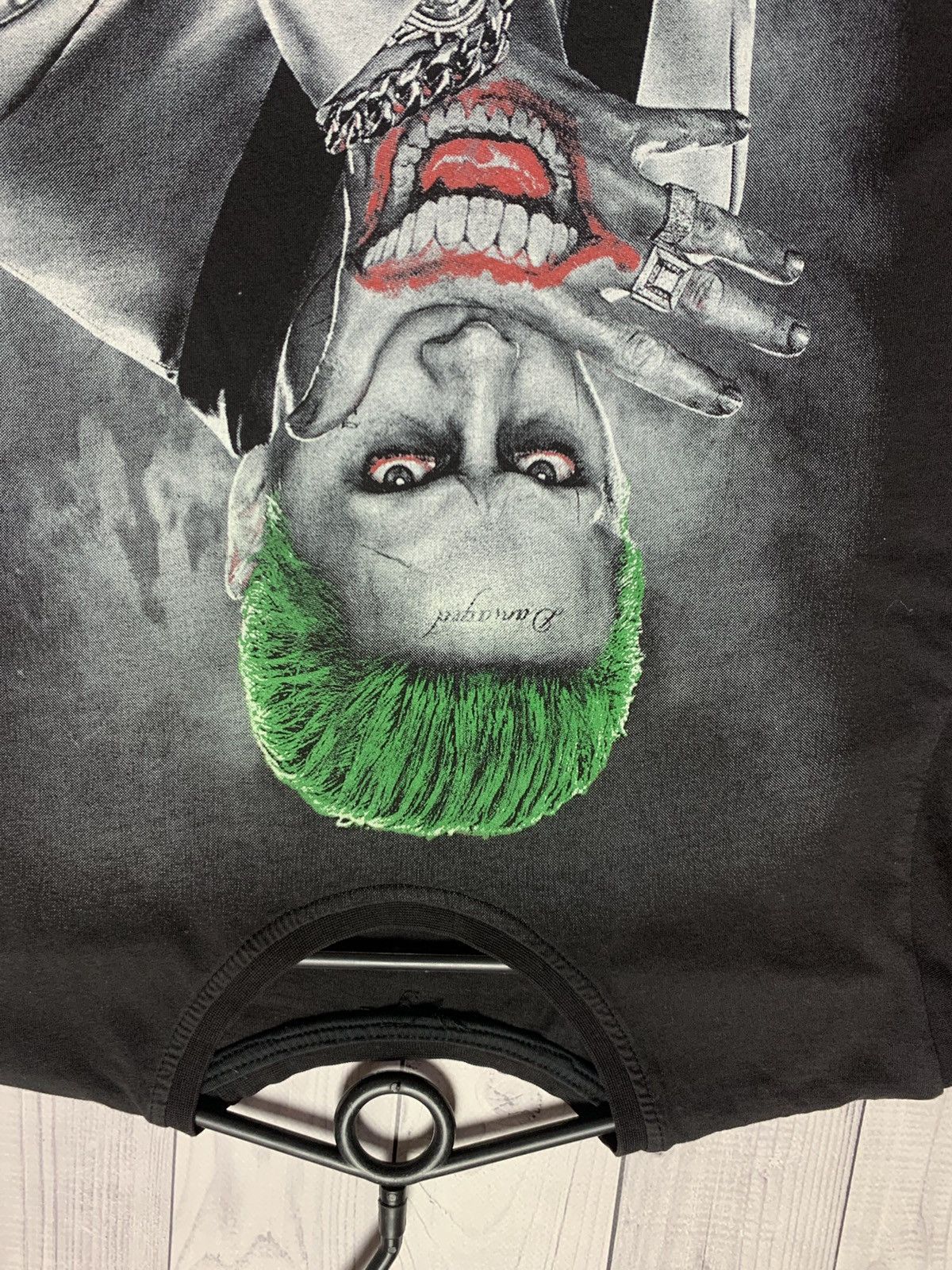 Vintage Vintage Tee joker big logo suicide squad rare size S Size US S / EU 44-46 / 1 - 3 Thumbnail