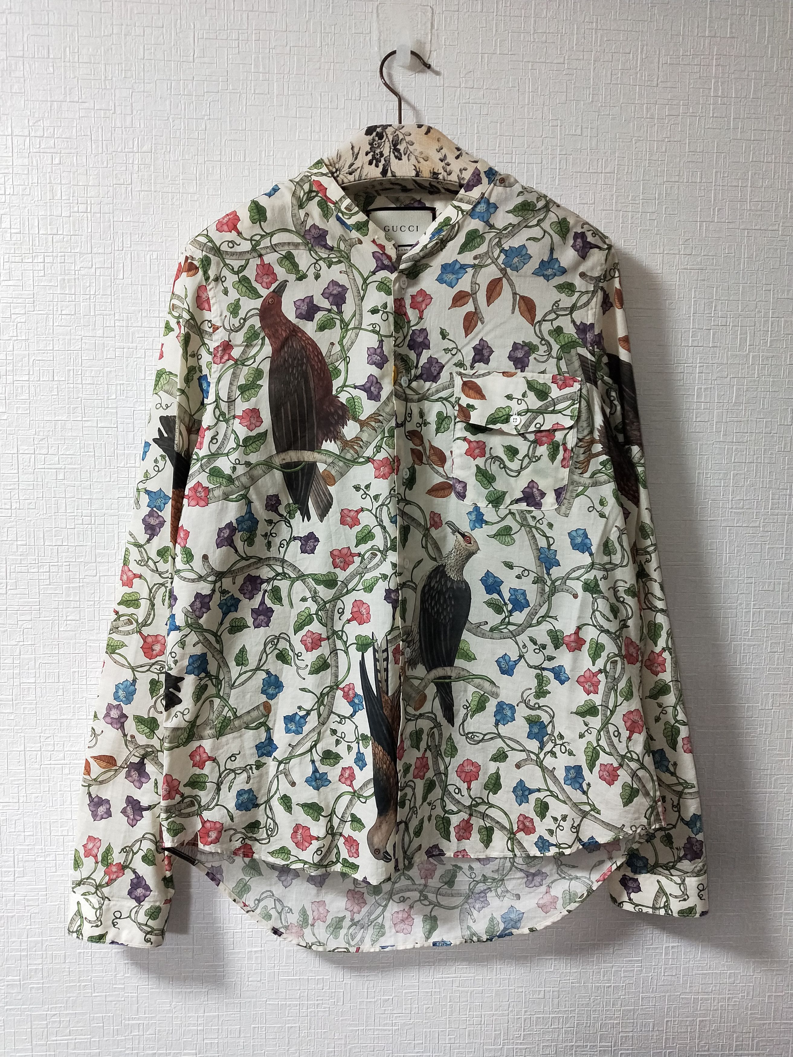 【新品】Gucci \"Birds of Prey\" Silk Shirts Gucci Men's Birds Of Prey Print Silk Bowling Shirt In Ivory