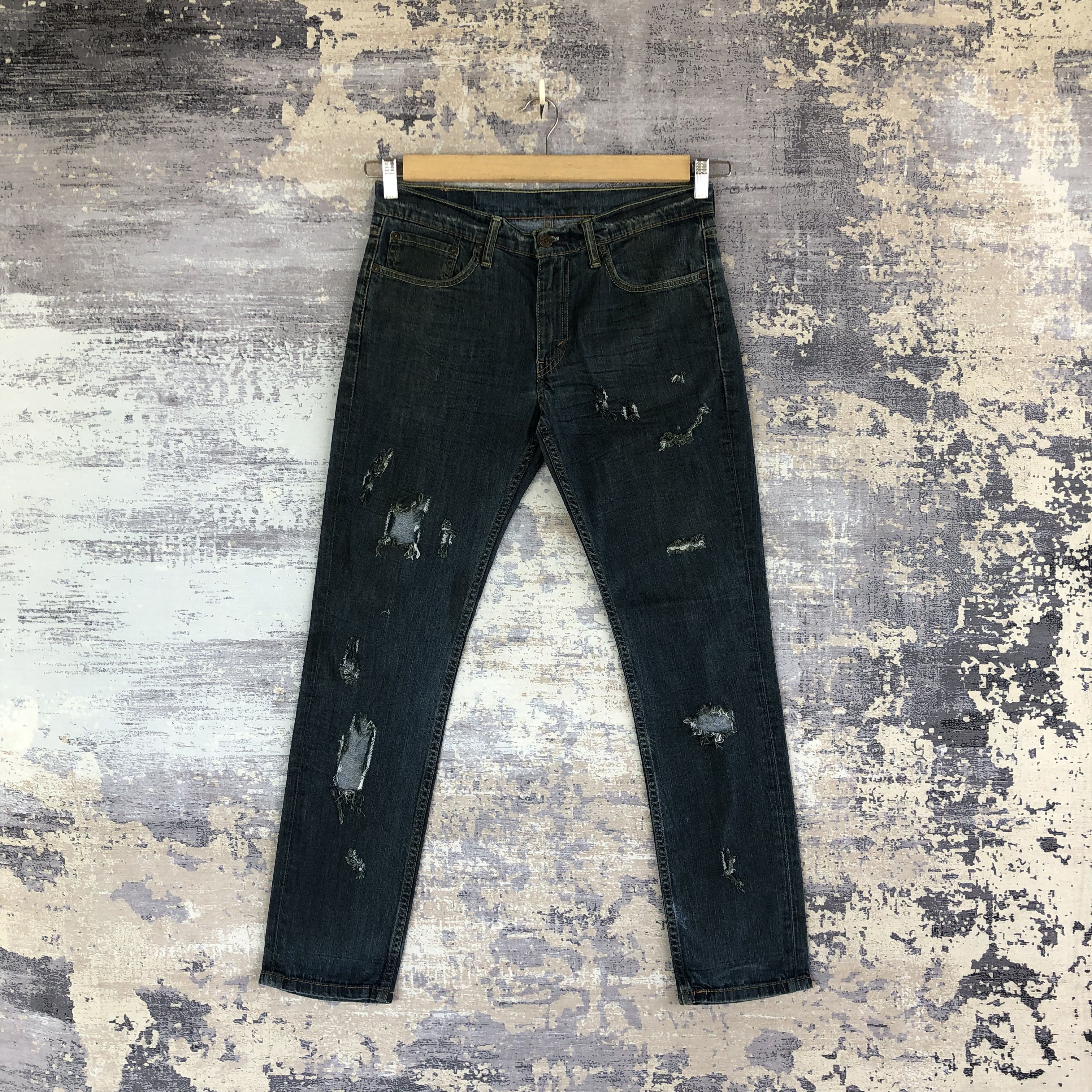 Levi's Vintage Levis 511 Distressed Jeans Levi's 511 Skinny Denim Size US 32 / EU 48 - 1 Thumbnail