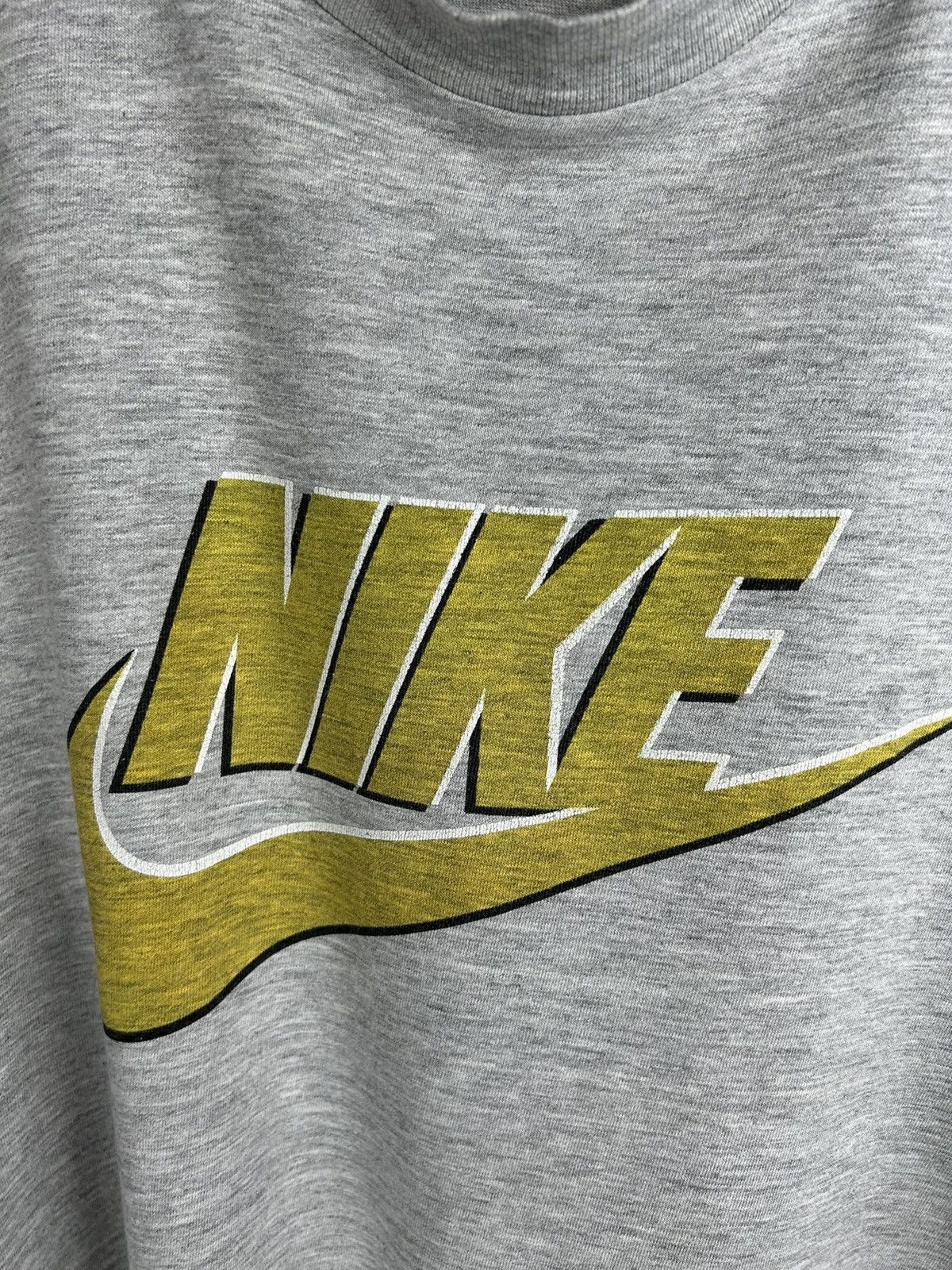 Nike Mens Vintage Nike Big Logo T Shirt rare y2k streetwear tee Size US L / EU 52-54 / 3 - 7 Thumbnail