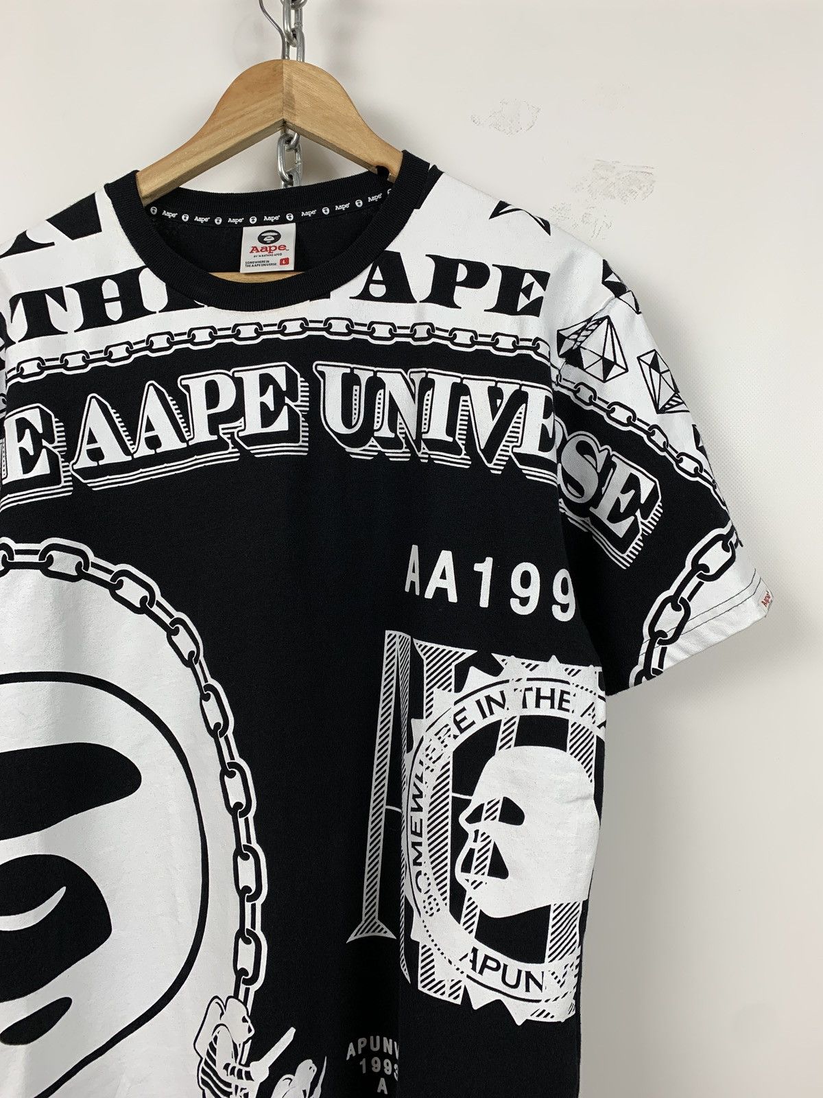 Aape Aape By A Bathing Ape Black Universe T-Shirt Size US L / EU 52-54 / 3 - 4 Thumbnail