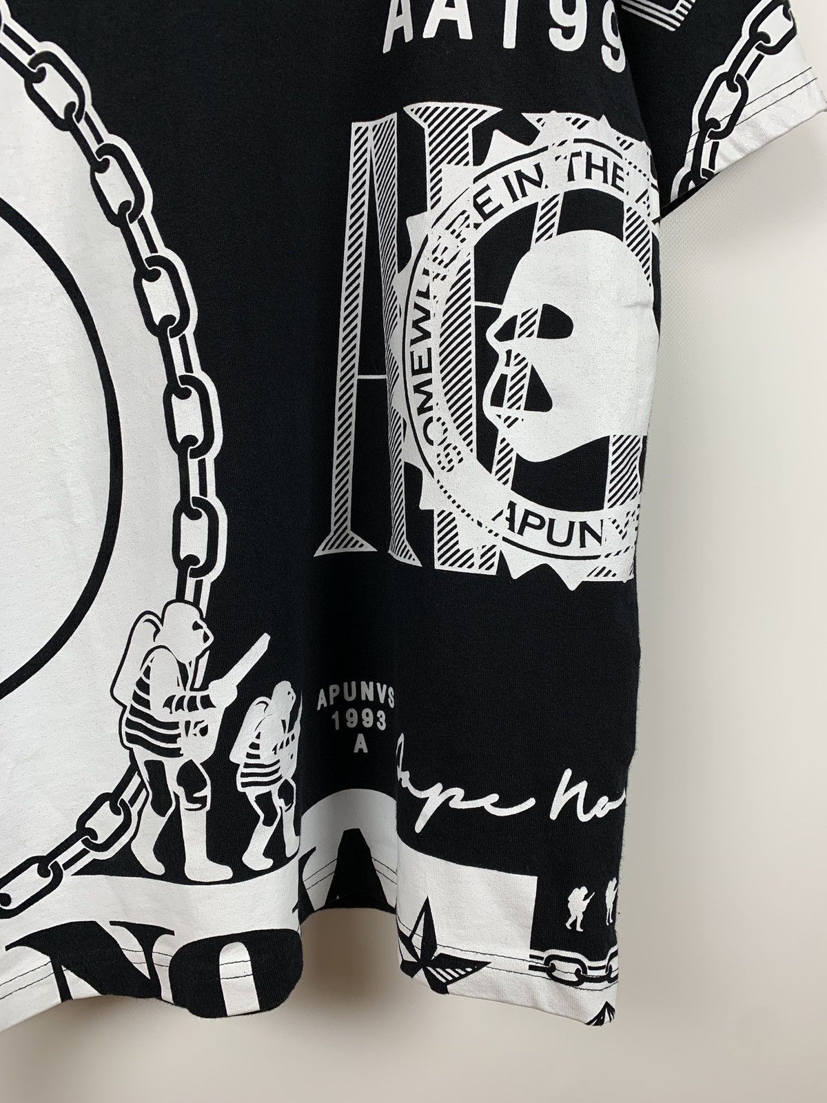 Aape Aape By A Bathing Ape Black Universe T-Shirt Size US L / EU 52-54 / 3 - 6 Thumbnail