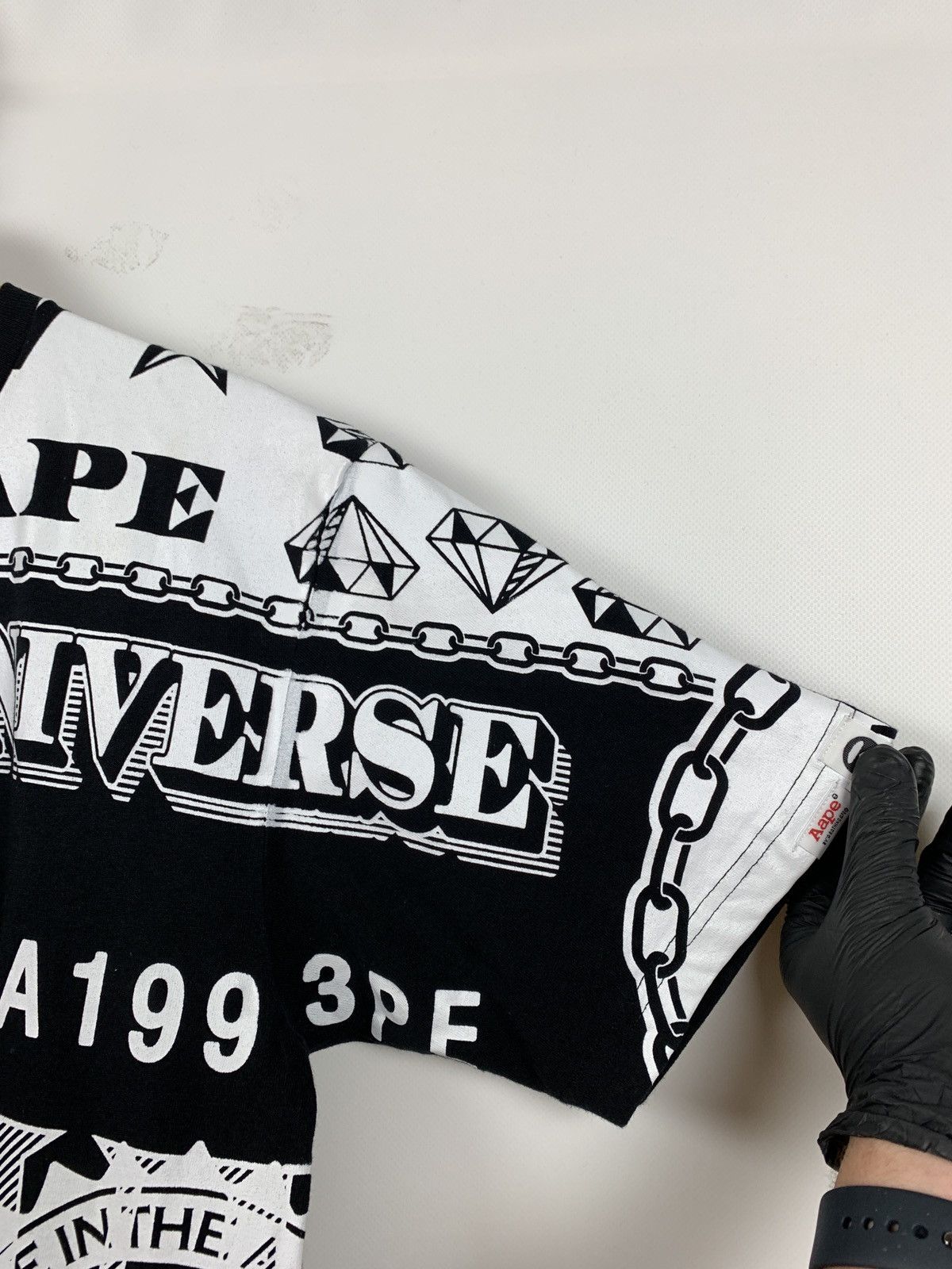Aape Aape By A Bathing Ape Black Universe T-Shirt Size US L / EU 52-54 / 3 - 10 Thumbnail