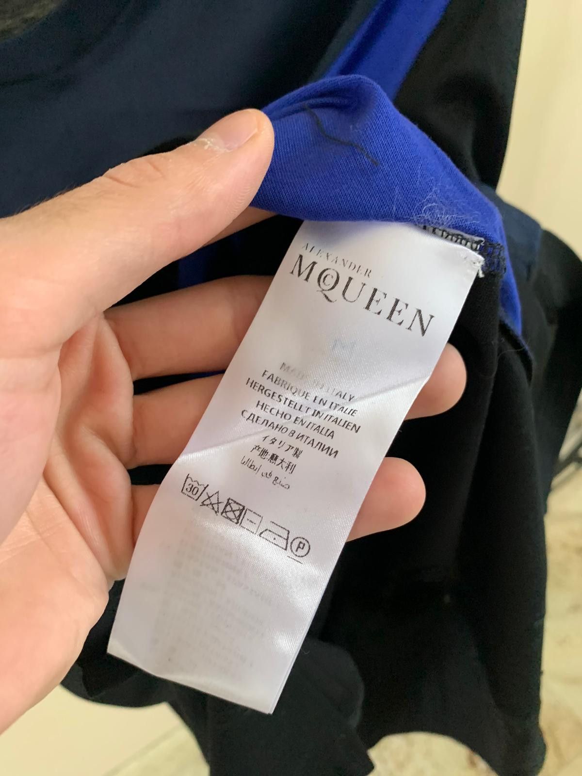 Alexander McQueen Embroidered Logo Tee in Multicolor Size US M / EU 48-50 / 2 - 10 Thumbnail