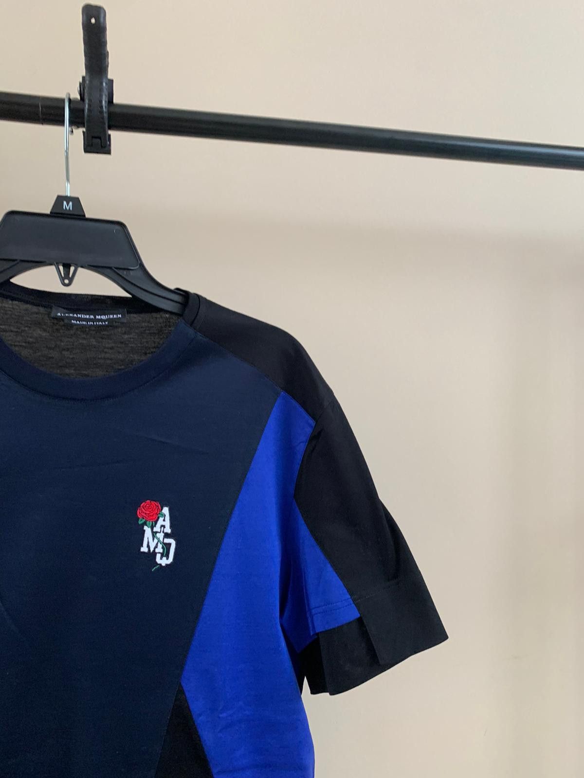 Alexander McQueen Embroidered Logo Tee in Multicolor Size US M / EU 48-50 / 2 - 7 Thumbnail