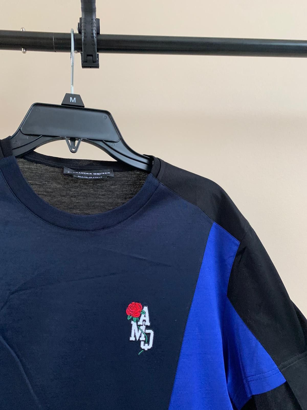 Alexander McQueen Embroidered Logo Tee in Multicolor Size US M / EU 48-50 / 2 - 3 Thumbnail