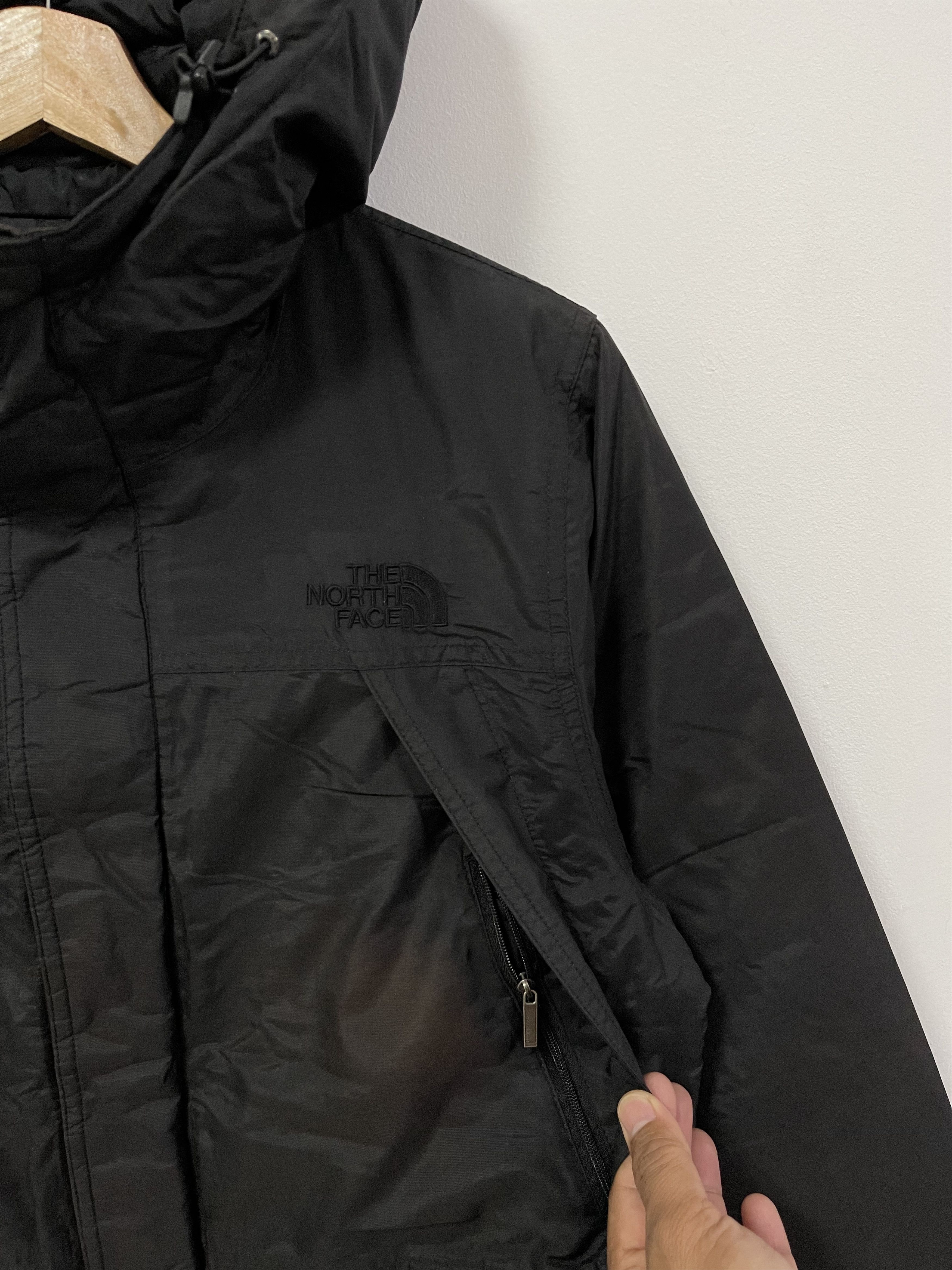 The North Face Vintage The North Face Primaloft Zip Up Jacket Size US M / EU 48-50 / 2 - 2 Thumbnail