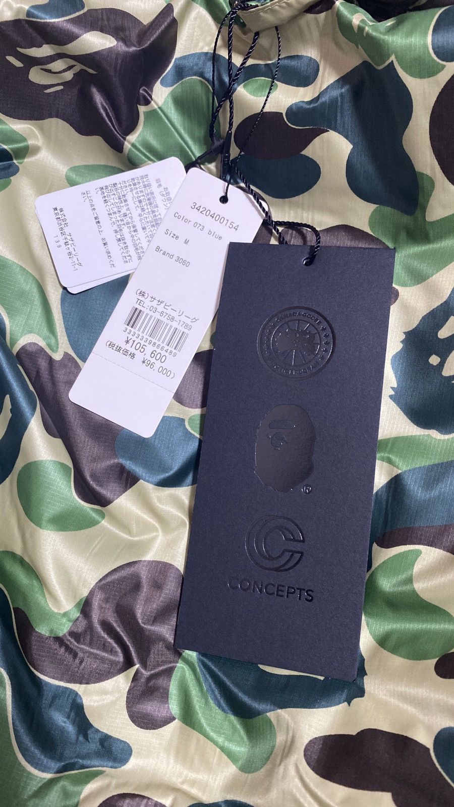 Bape × CNCPTS × Canada Goose A Bathing Ape X Canada Goose X Concepts Reversible Jacket M Size US M / EU 48-50 / 2 - 8 Thumbnail