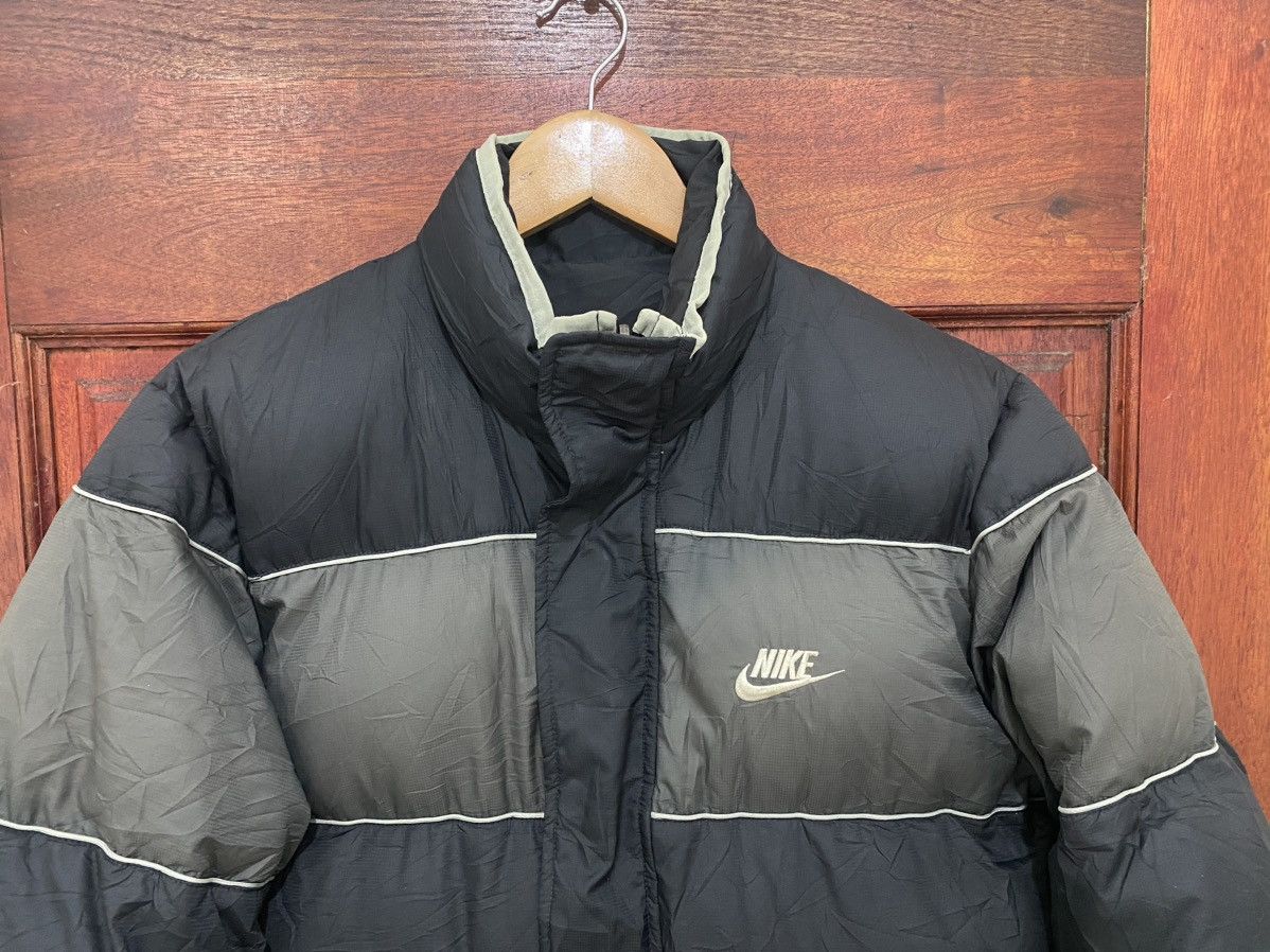Nike Nike Puffer Jacket Reversible Two Tone Colour Size US M / EU 48-50 / 2 - 4 Thumbnail