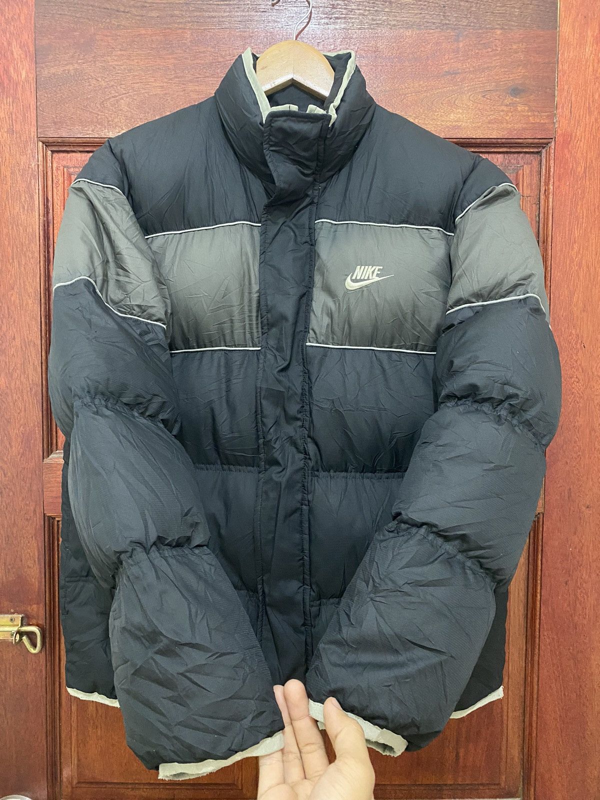 Nike Nike Puffer Jacket Reversible Two Tone Colour Size US M / EU 48-50 / 2 - 3 Thumbnail