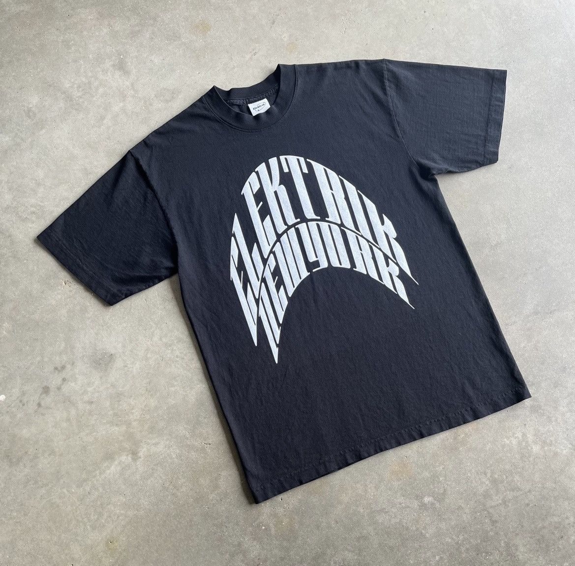 Designer × Vintage Elektrik ‘Arc’ Logo Black Graphic Vintage Skate Tee Size US S / EU 44-46 / 1 - 1 Thumbnail