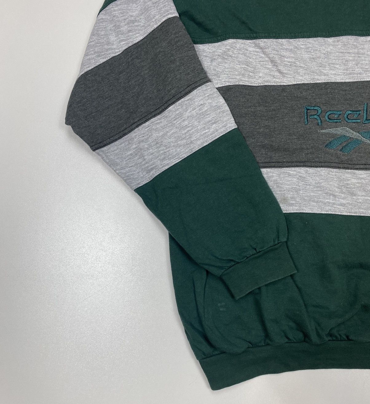 Reebok Vintage 80/90’s Reebok Sweatshirt Spell Out Logo Size M Size US M / EU 48-50 / 2 - 3 Thumbnail