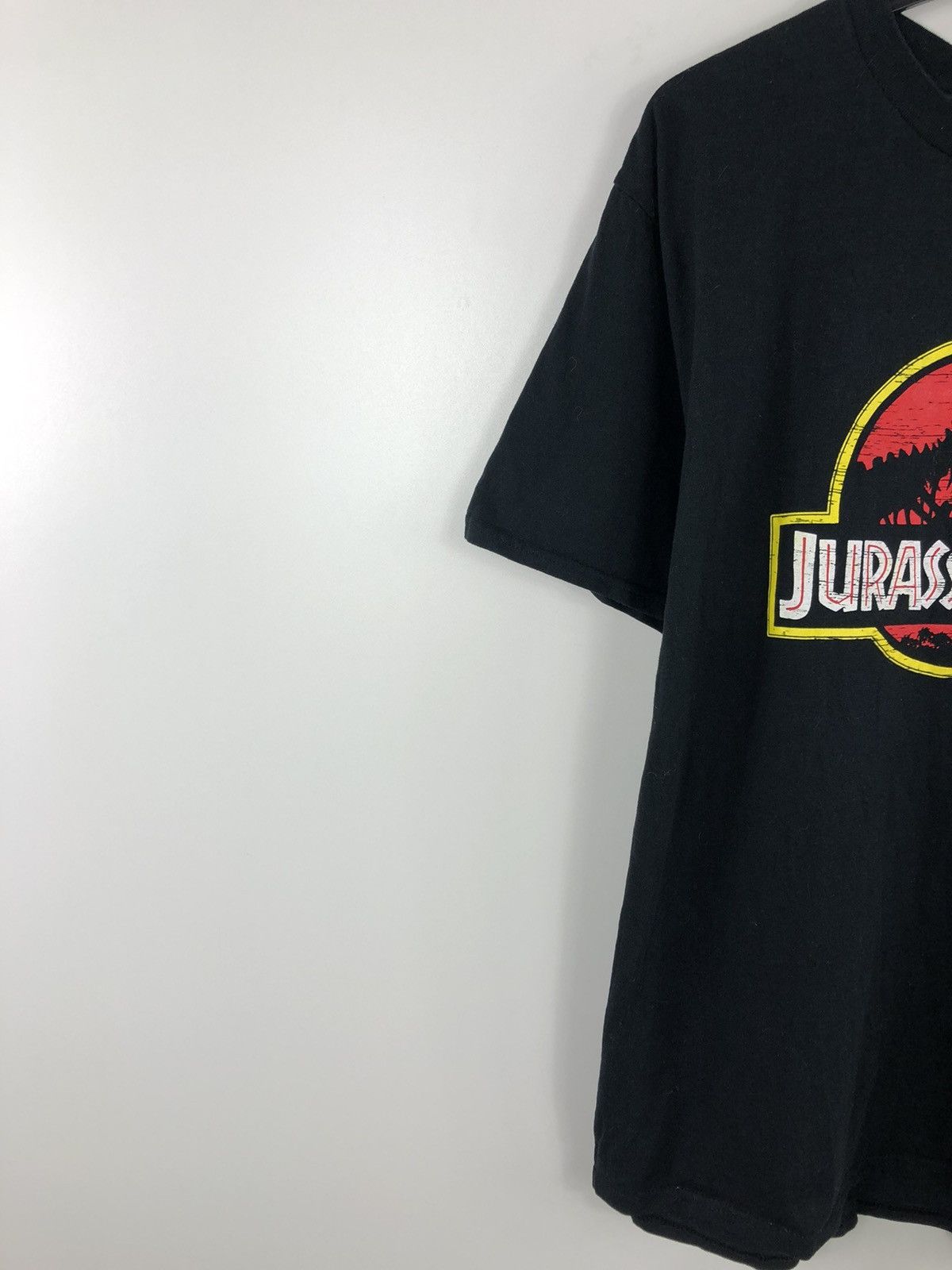 Gildan × Vintage Vintage Jurassic Park T-Shirt Big Logo Black Size L Size US L / EU 52-54 / 3 - 4 Thumbnail