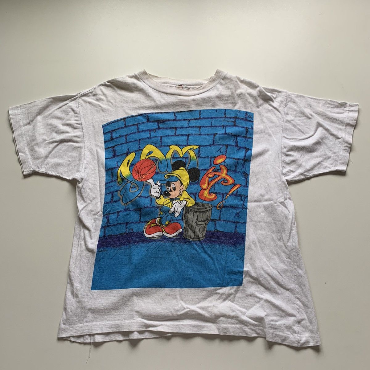 image of Vintage 90's Mickey Mouse Jam It Basketball Graphic T Shirt in White, Men's (Size Large)