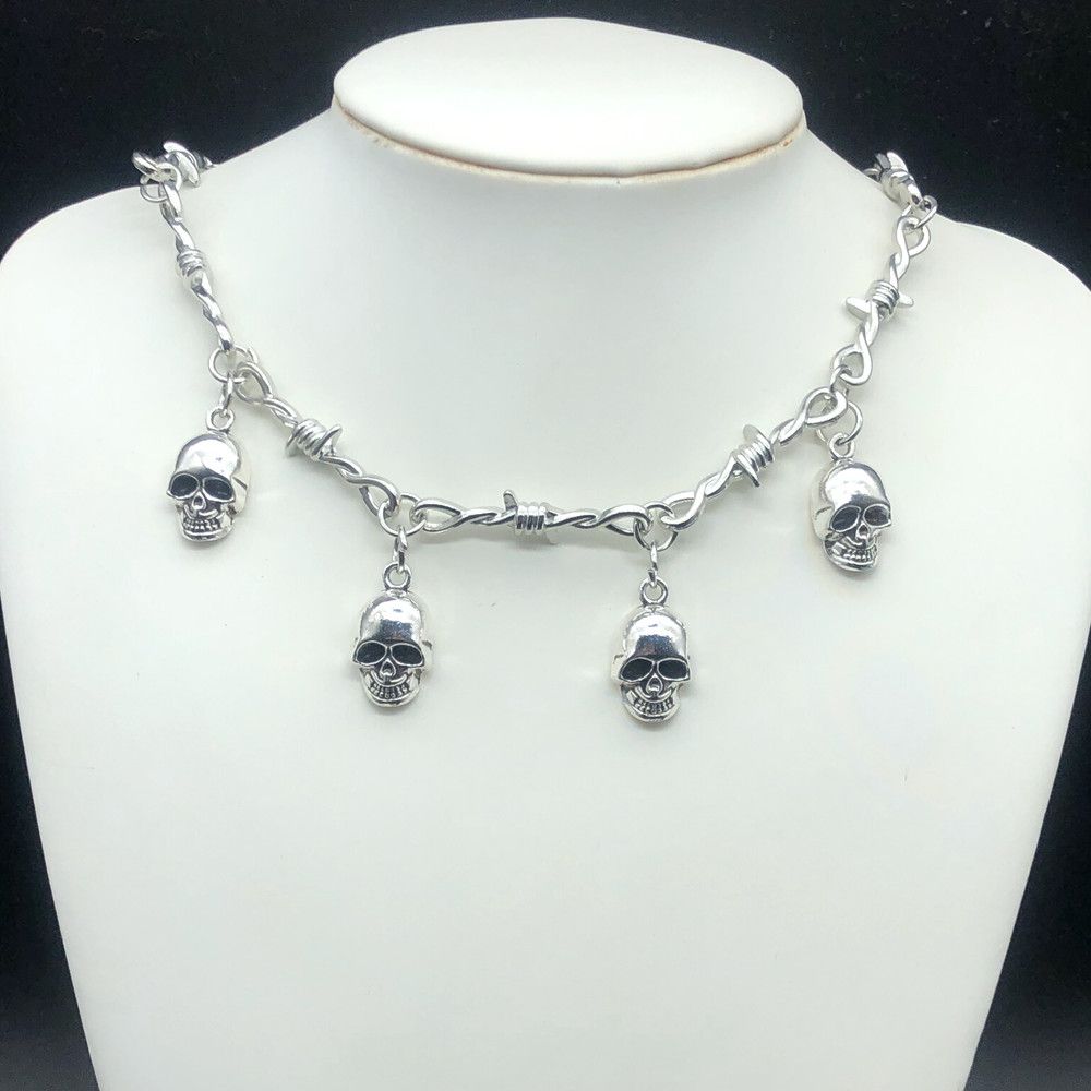 Jewelry Skull Barbed Wire Little Thorns Necklace Size ONE SIZE - 2 Thumbnail