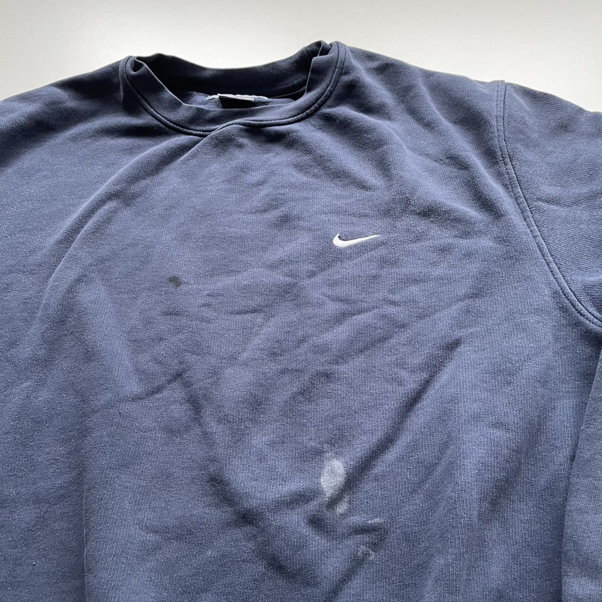 Nike × Vintage Vintage 2000s Nike Embroidered Swoosh Pullover Crewneck Size US L / EU 52-54 / 3 - 2 Thumbnail