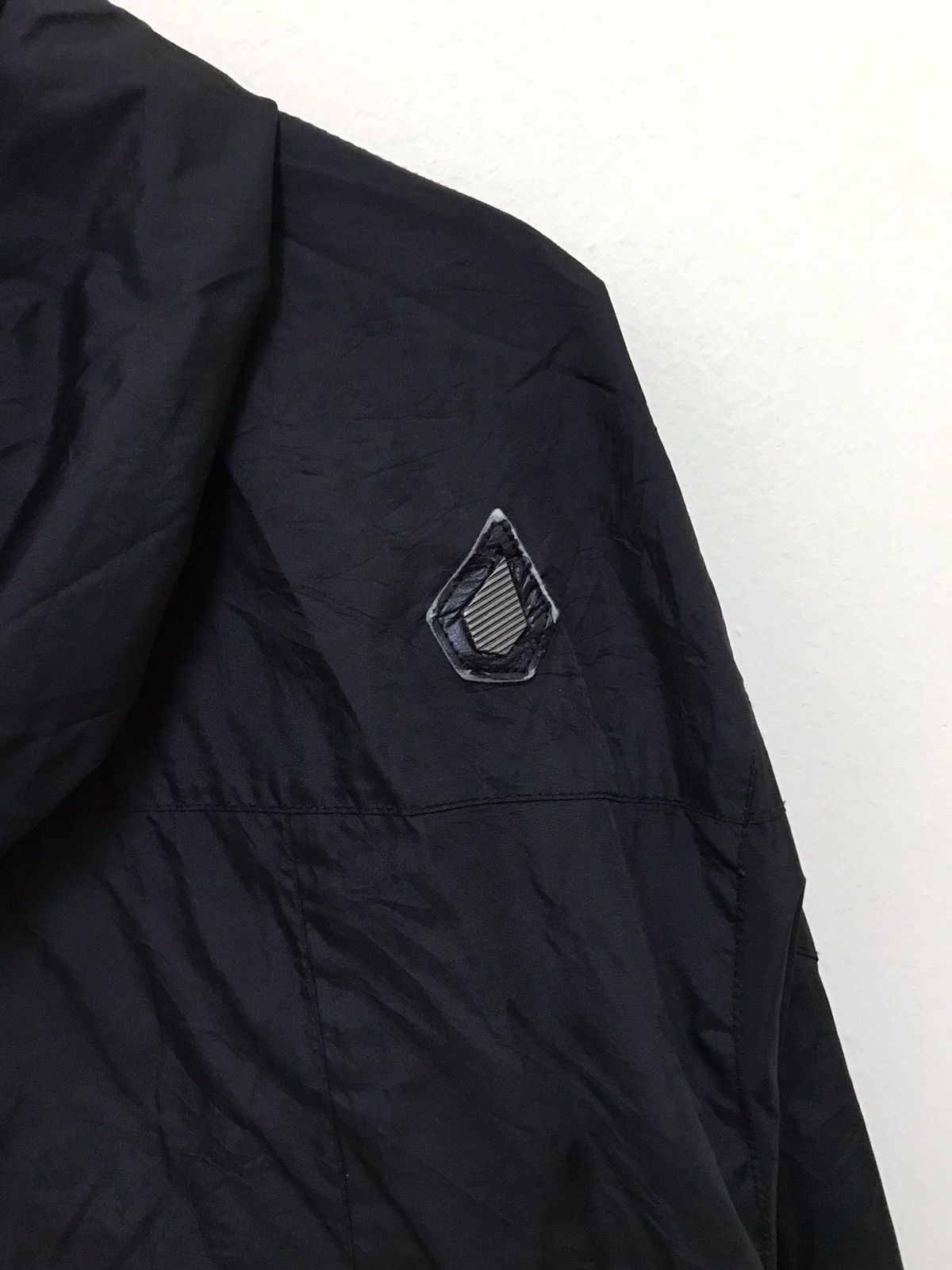 Vintage Vintage Volcom Hoodie Windbreaker Jacket Small Logo Size US M / EU 48-50 / 2 - 6 Thumbnail