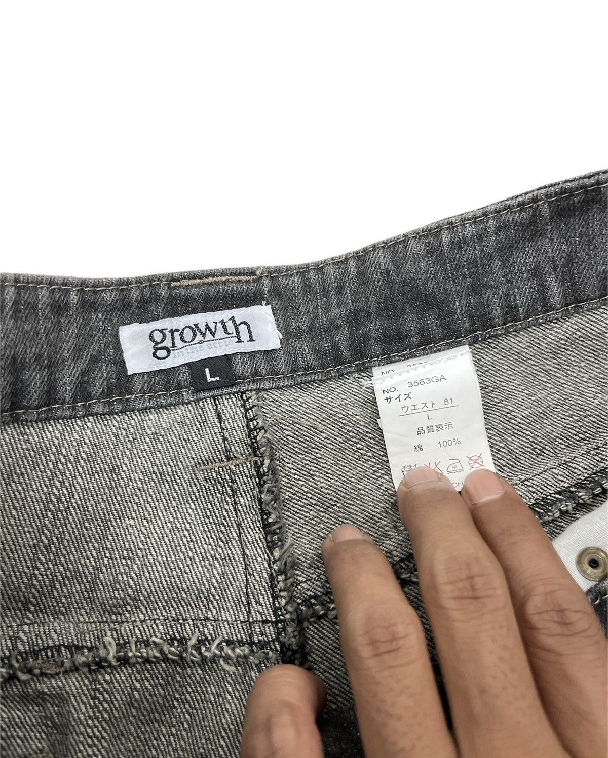 In The Attic Distressed In The Attic Painter Denim Flare Pants Size US 31 - 8 Thumbnail