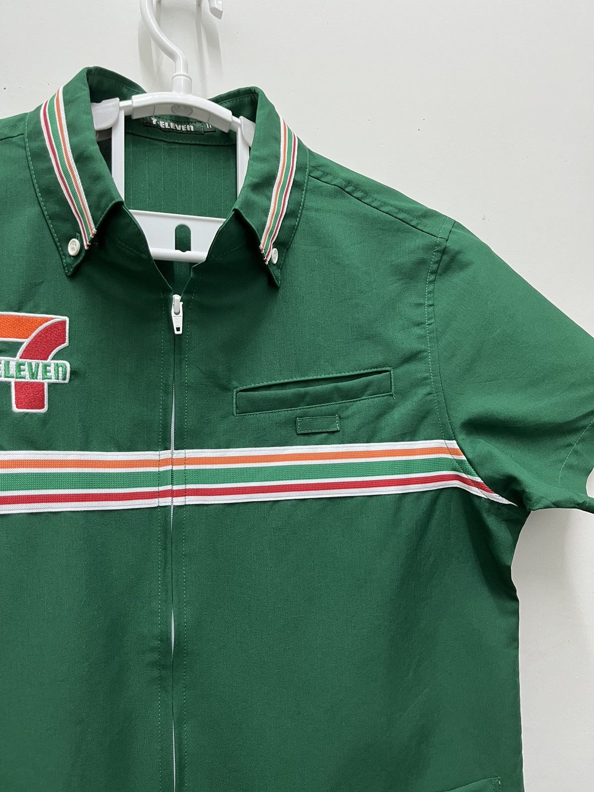 Vintage Vintage 7 Eleven Uniform Shirt Size US M / EU 48-50 / 2 - 3 Thumbnail