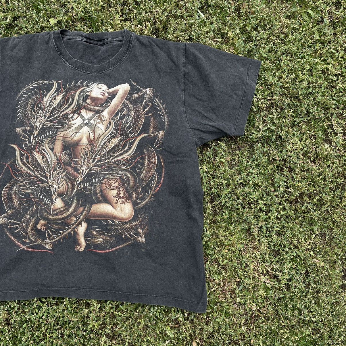 Band Tees Vintage Y2K Sexy Babe Skulls Vamp Devil Dead Horror Tee Size US L / EU 52-54 / 3 - 2 Thumbnail