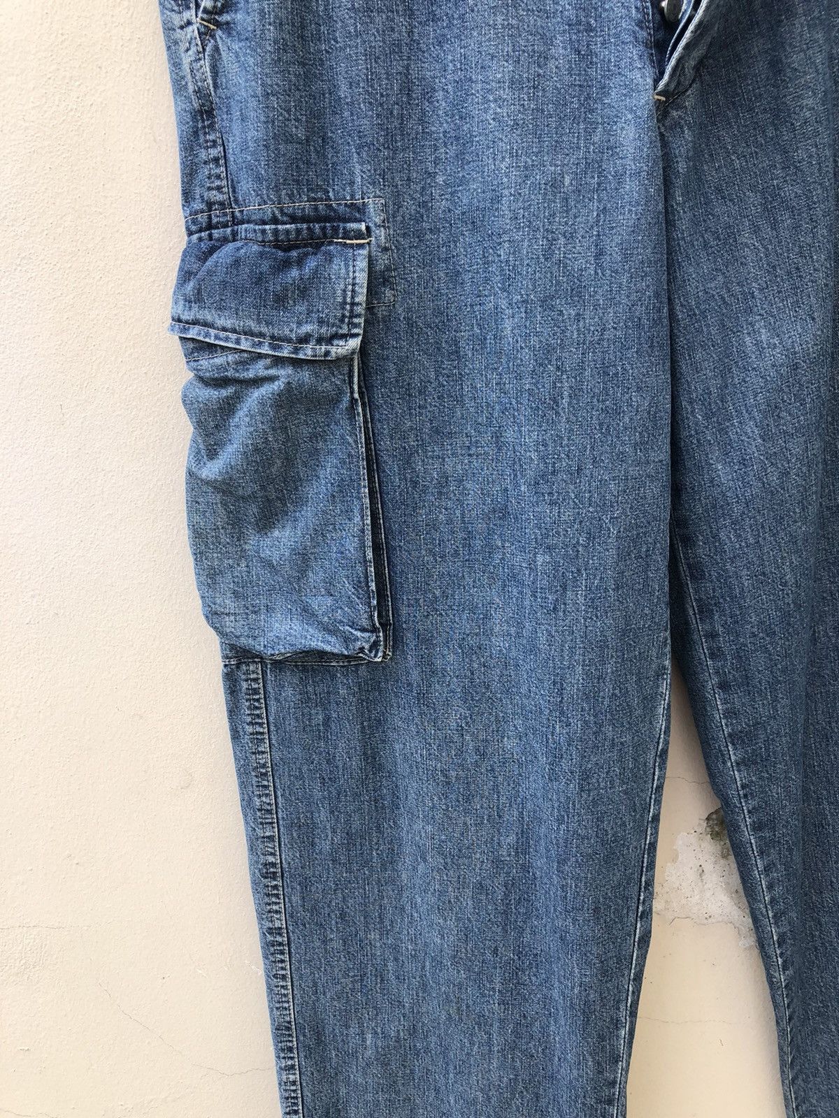 Vintage Vintage Acoustic Japan Faded Blue Denim Cargo Trouser Pant Size US 30 / EU 46 - 8 Thumbnail