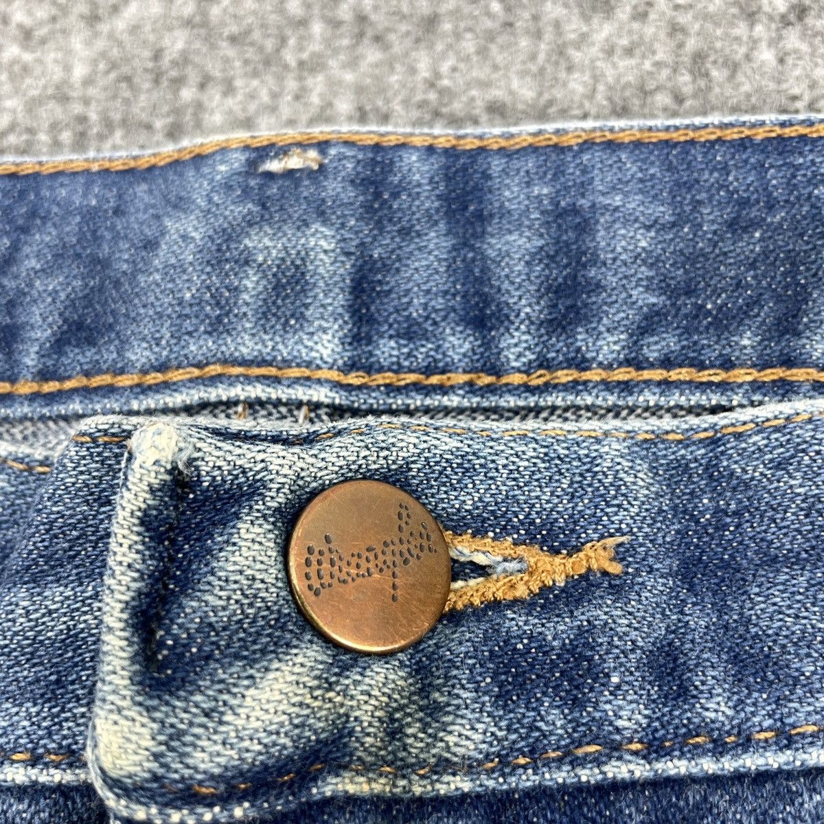 Vintage × Wrangler Vintage Wrangler Faded Jeans wc-199 Size US 33 - 6 Thumbnail