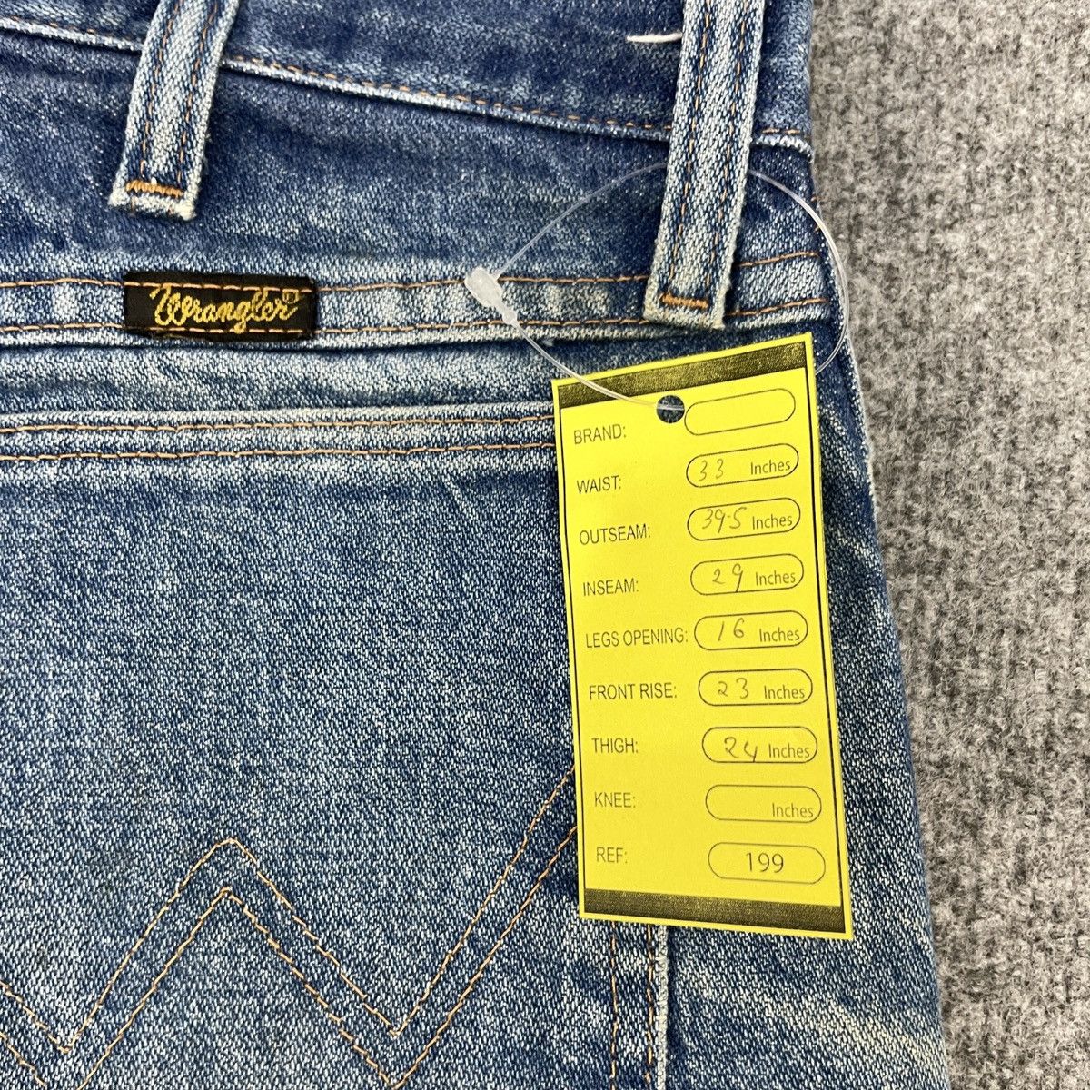 Vintage × Wrangler Vintage Wrangler Faded Jeans wc-199 Size US 33 - 7 Thumbnail